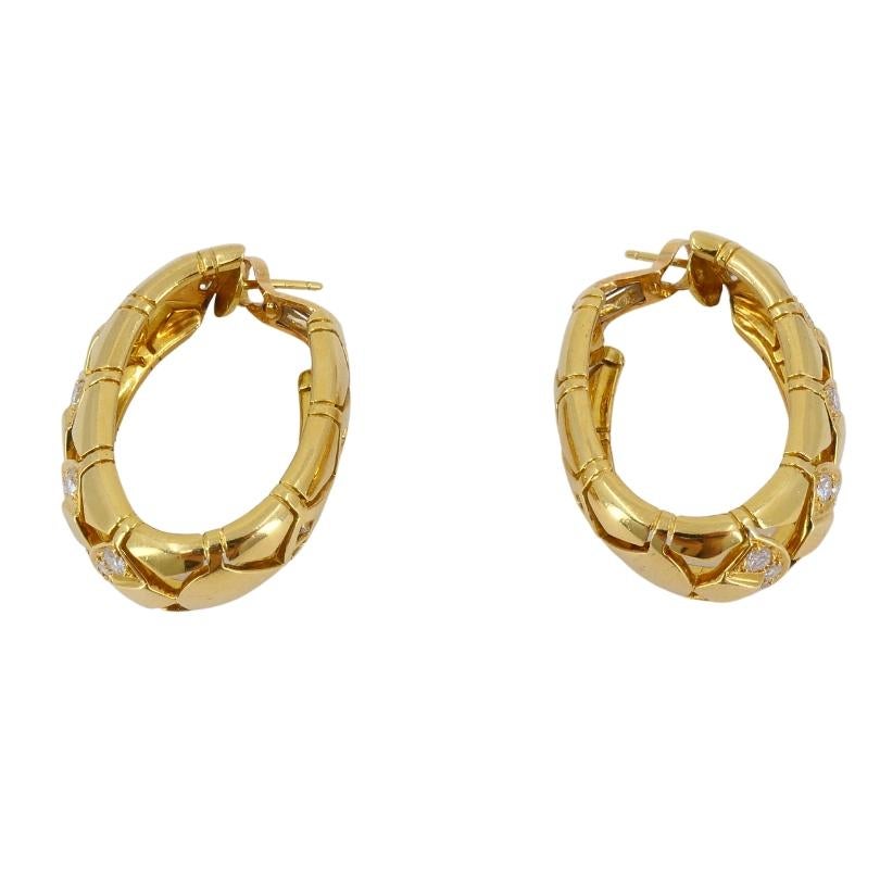 Cartier Hoop Earrings Diamond  18k Gold Triangular Pattern For Sale 3