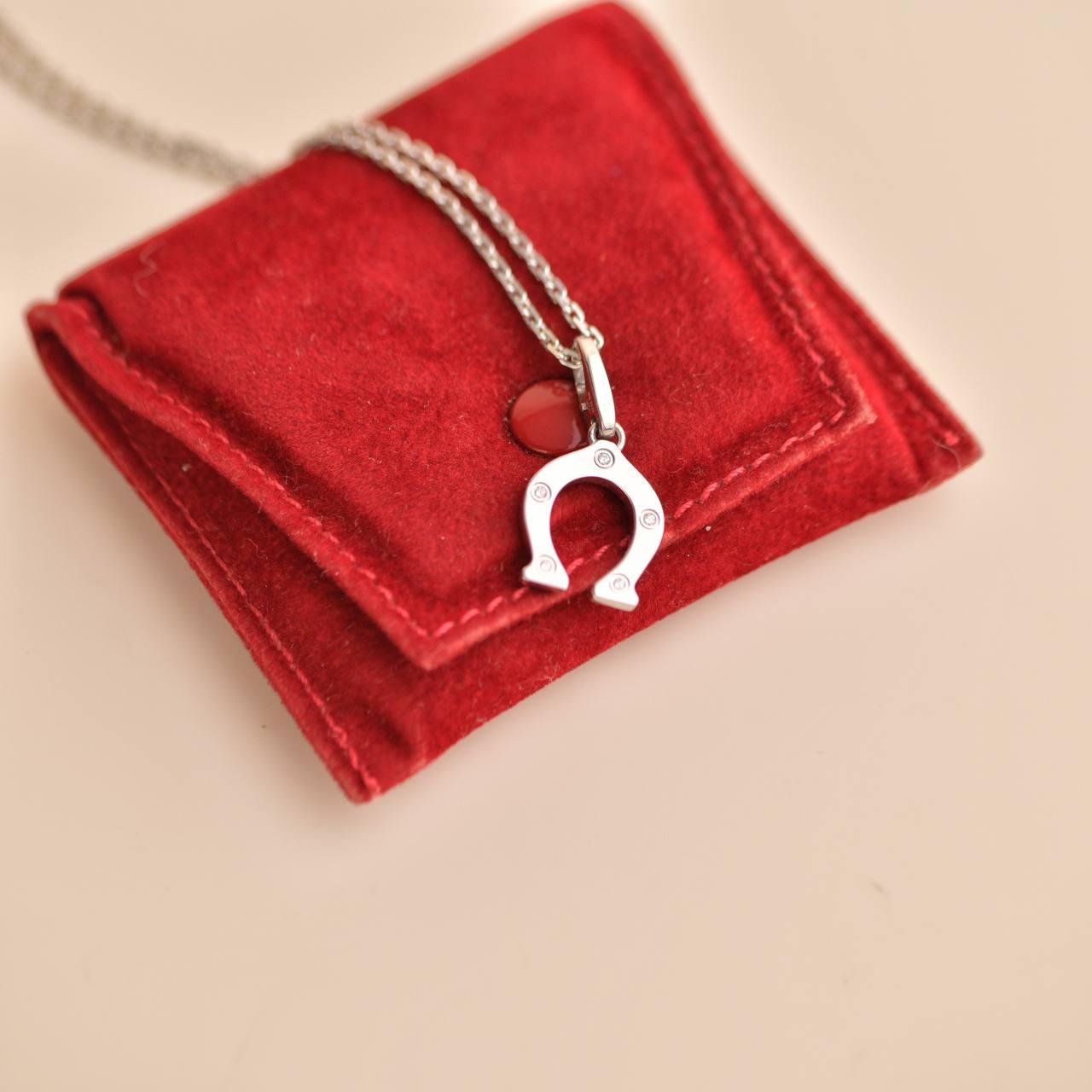 Cartier Horseshoe 5 Diamond 18K White Gold Pendant Necklace In Excellent Condition In Banbury, GB
