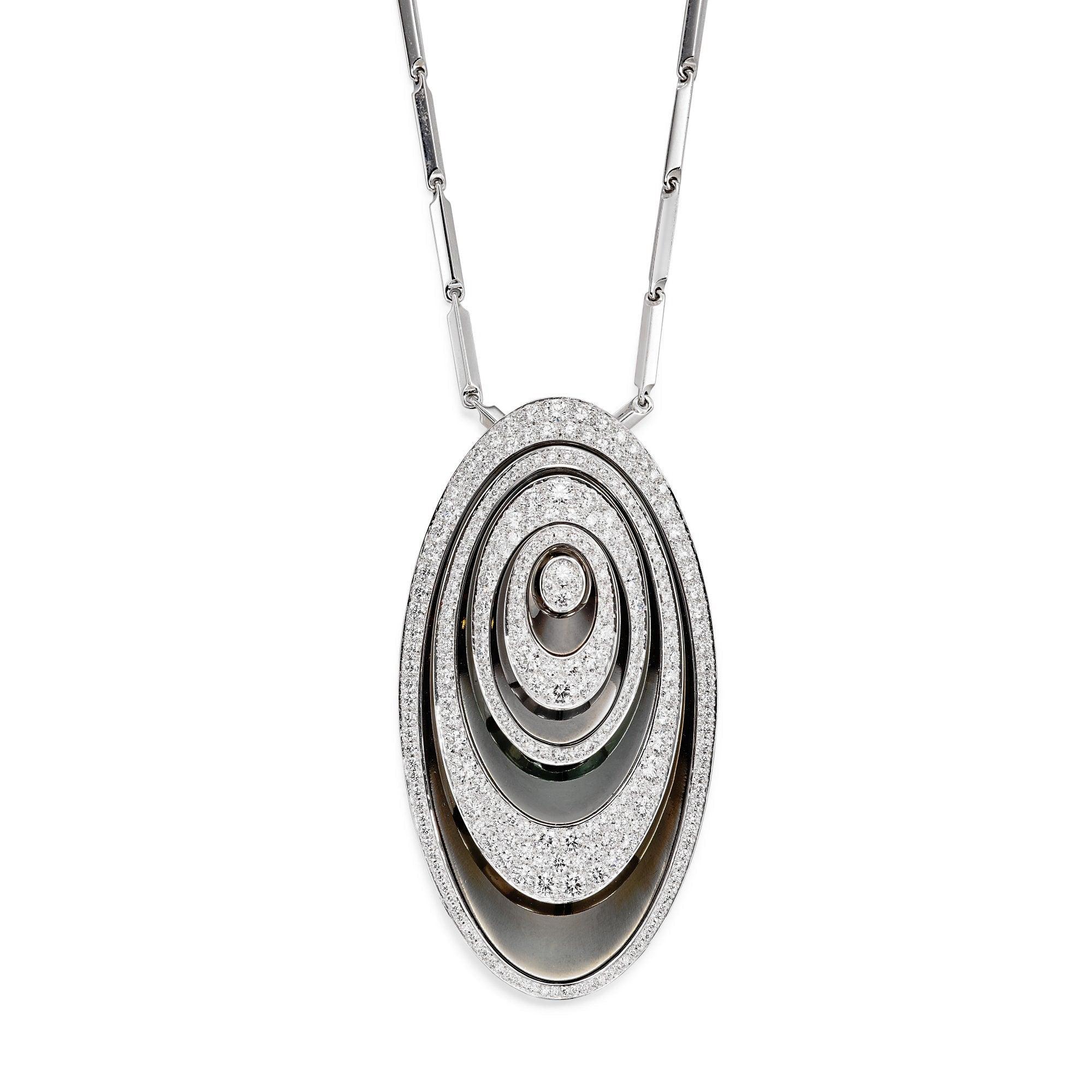 Cartier Hypnose, collana con ciondolo in oro bianco 18 carati e smalto diamantato