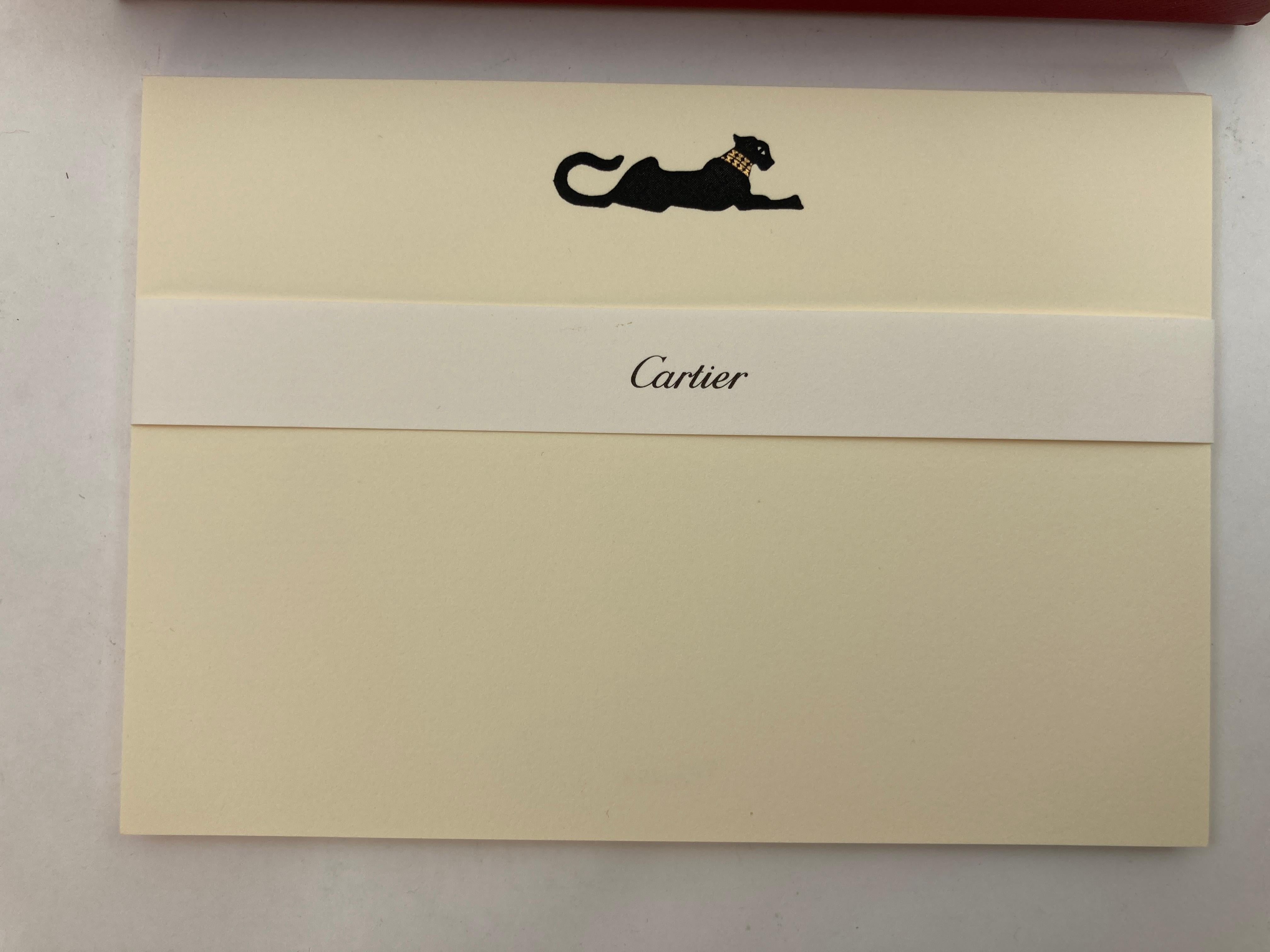 Juego de tarjeta y sobre con diseño de pantera icónica de Cartier Papelería de escritorio de lujo en venta 3