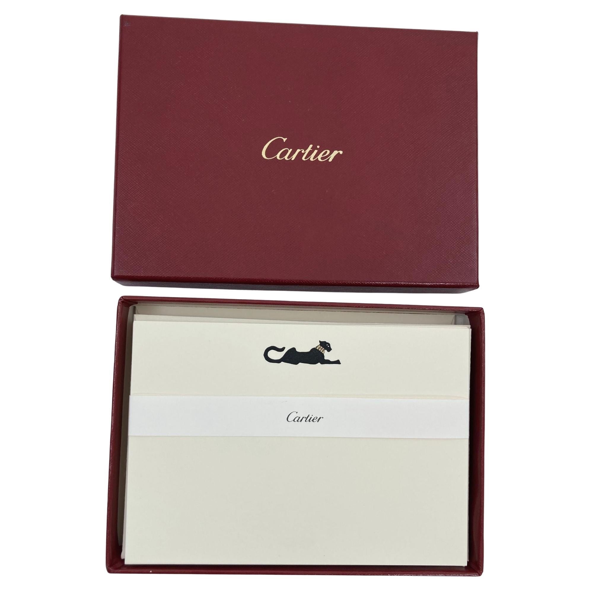 Juego de tarjeta y sobre con diseño de pantera icónica de Cartier Papelería de escritorio de lujo