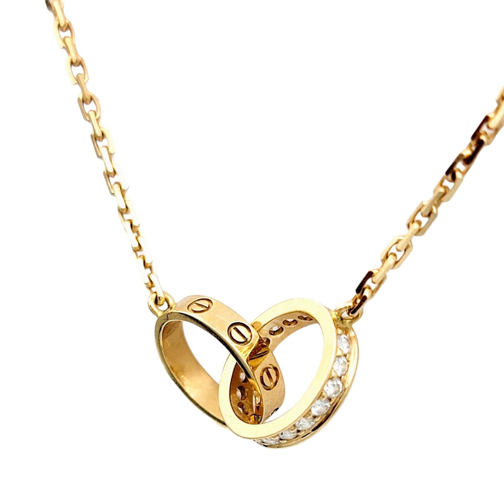 Taille ronde Cartier, collier d'amour entrecroisé en or rose 18 carats et diamants en vente