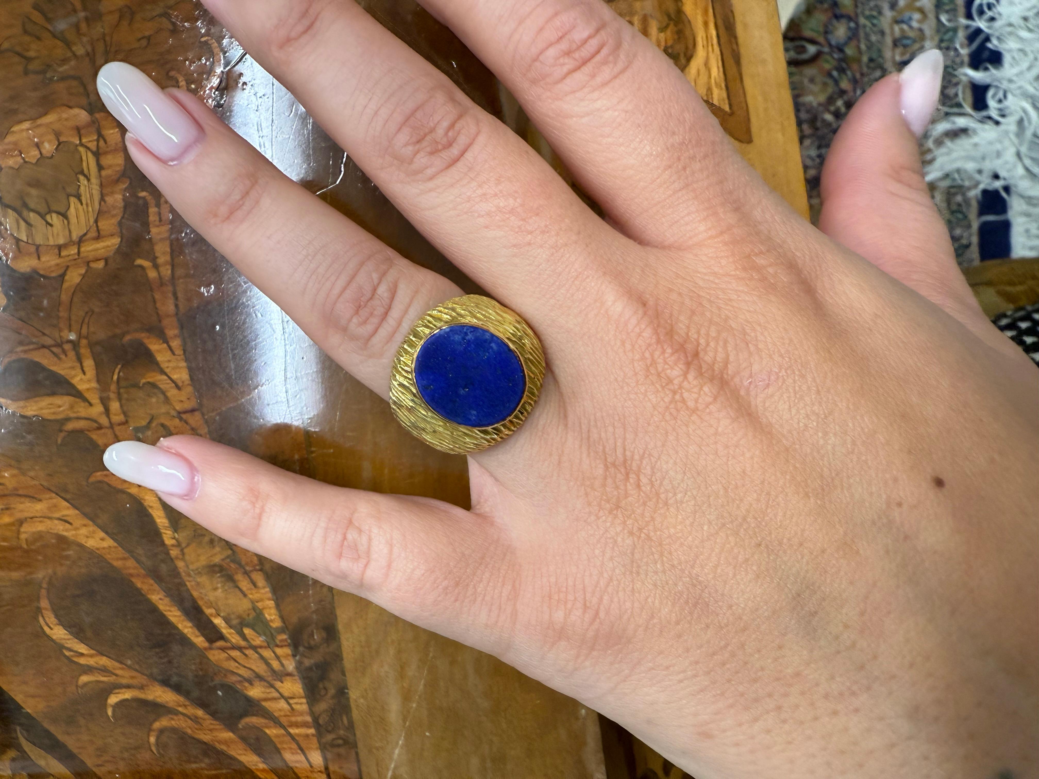 CARTIER ITALY 18k Yellow Gold & Lapis Signet Ring Vintage 1970s For Sale 4