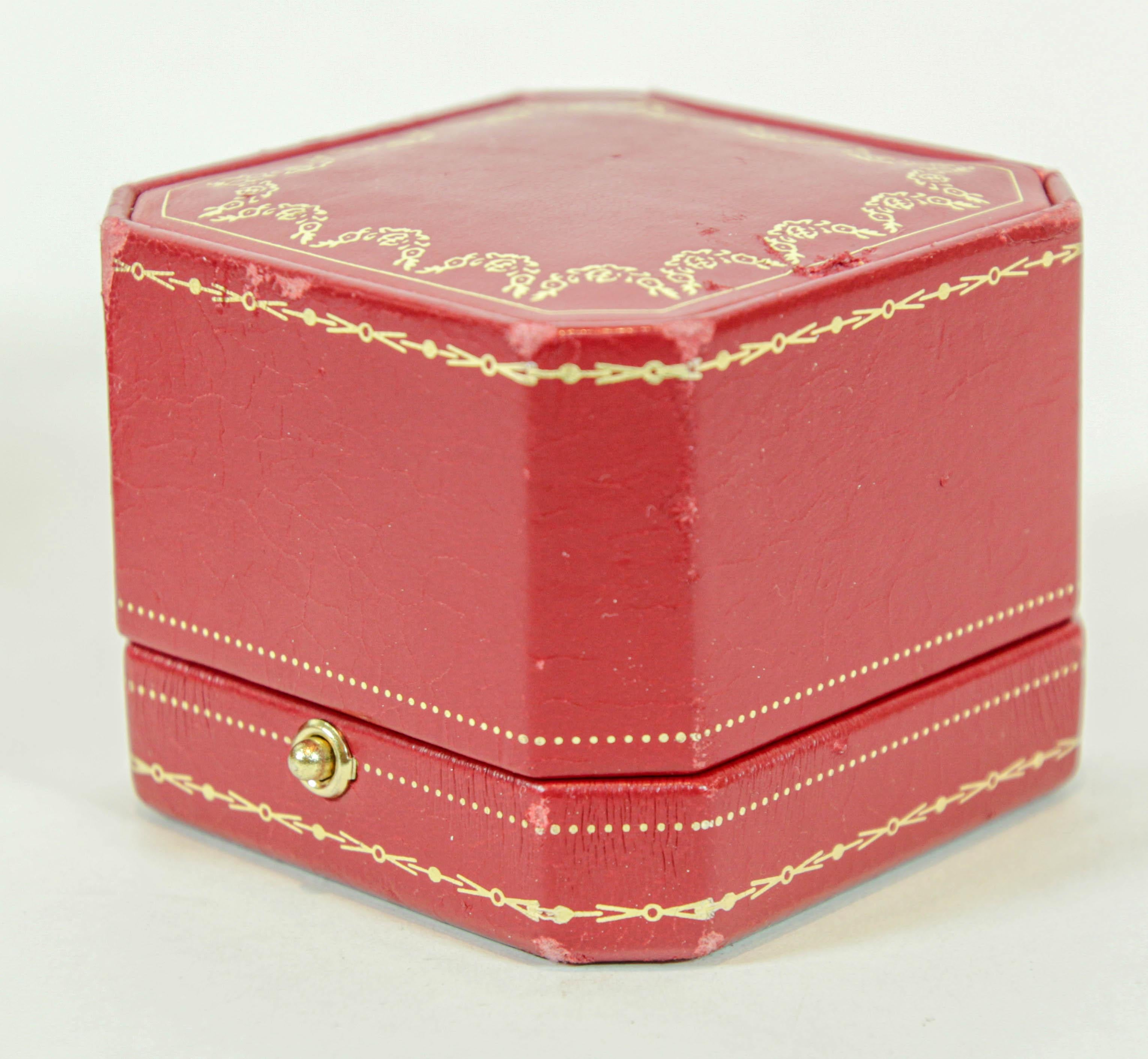 Cartier Jewelry Ring Box in Red Leather Gilt Embossed For Sale 5