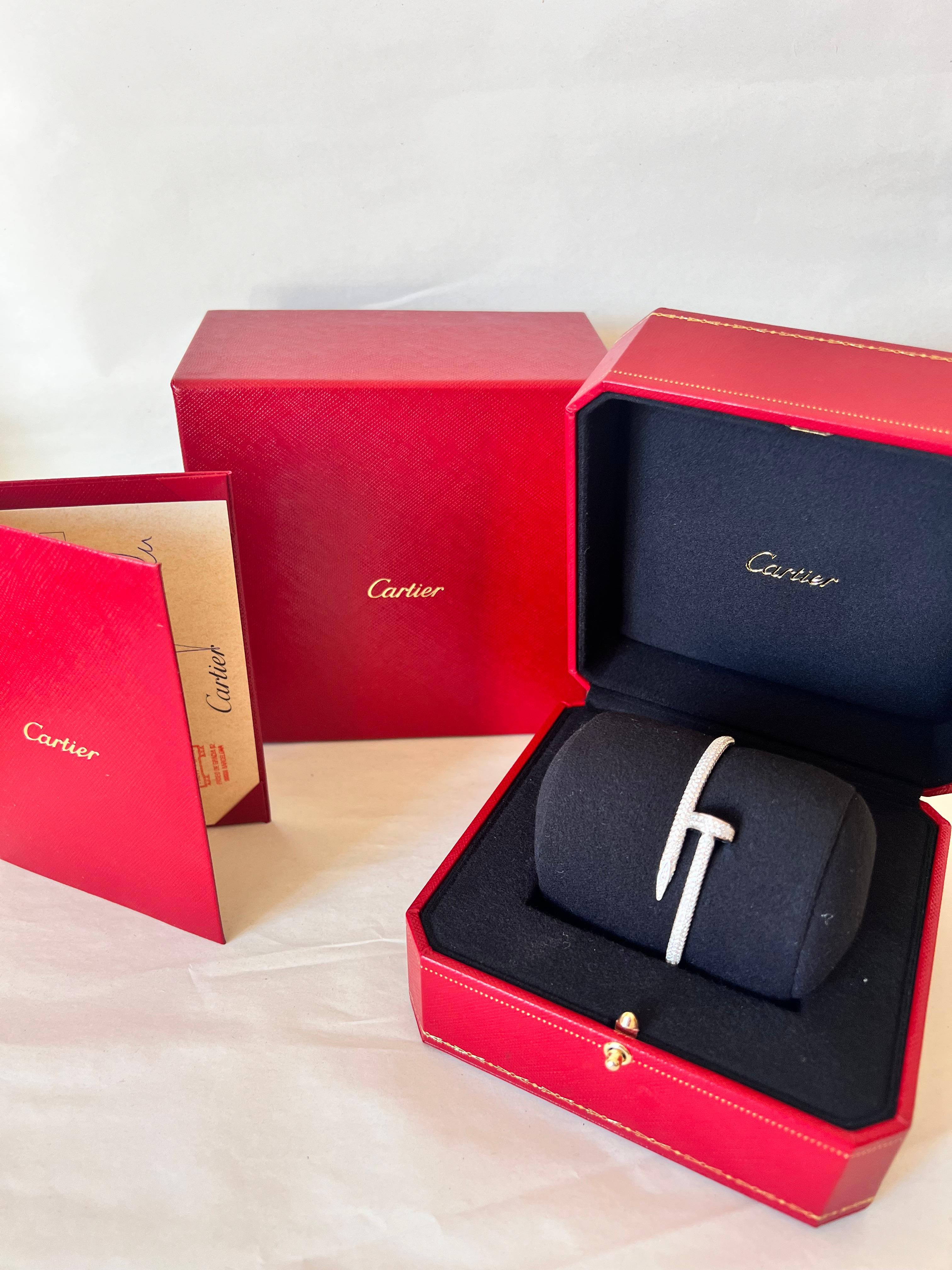 Cartier Just un Clou Bracelet in 18k white gold  with box & papers In Excellent Condition In Bilbao, ES