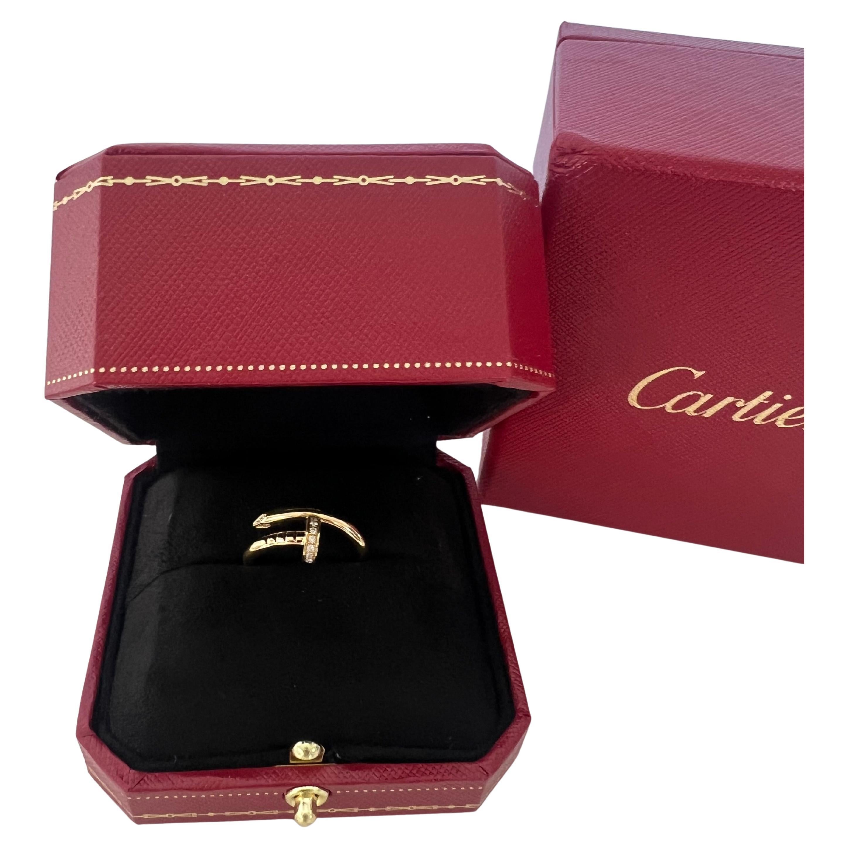 Anello Cartier Just un Clou in oro giallo 18 carati  con scatola e documenti in vendita