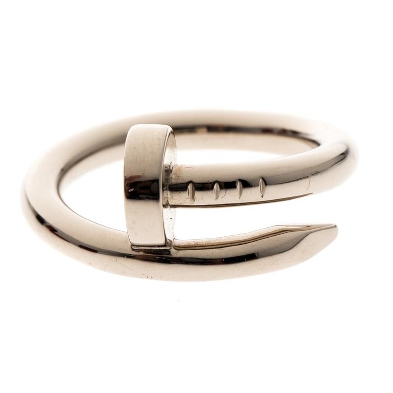 The idea behind the Juste Un Clou collection is to make ordinary objects into exquisite pieces, and it would be fair to say that this ring is truly beyond precious. It is a creation that proudly represents the expertise and talent of the artisans