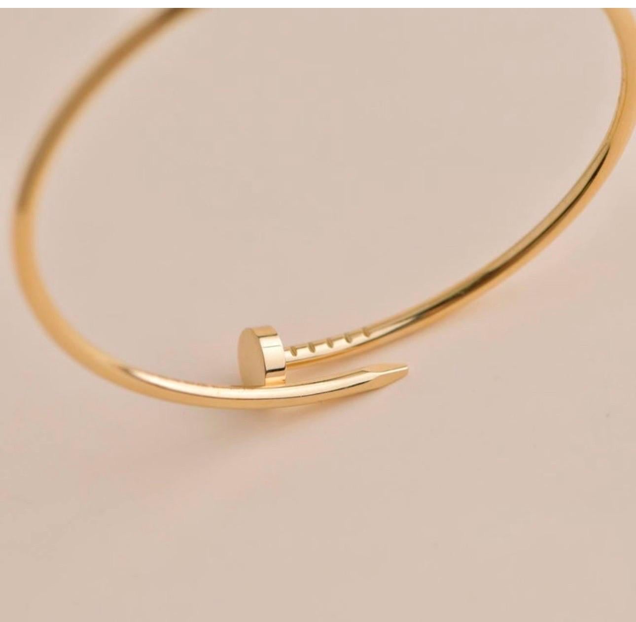 Bracelet Juste un Clou, classique, or jaune 18K .  taille 16
livré avec sa boîte
Or jaune 18 carats Poids 8.8 gm
État d'usage
L'authenticité et le remboursement sont garantis.
Suivez la vitrine de MonalisaJewelry Inc. pour découvrir les dernières