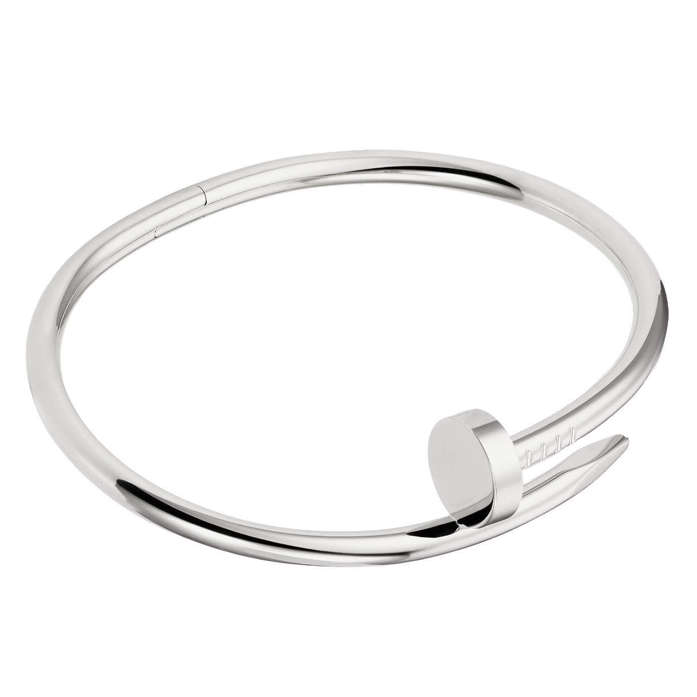 Ein Nagel wird zum Schmuckstück. Das erste Armband von Juste un Clou wurde in den 1970er Jahren in New York entworfen und spiegelte eine wilde, freizügige Ära wider. Kühn, modern und innovativ - Juste un Clou ist eine kreative Variante eines