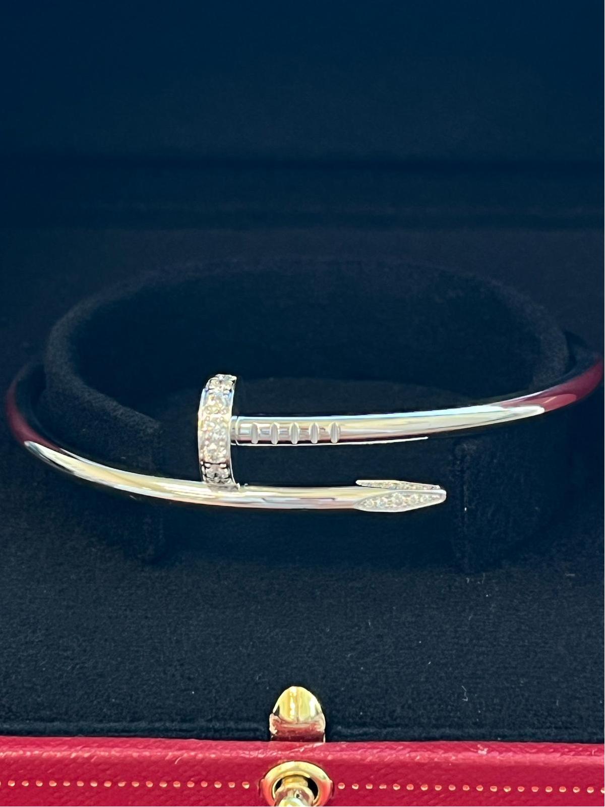 Cartier Juste un Clou Bracciale Classico con 32 diamanti in oro bianco 18 carati in vendita 4