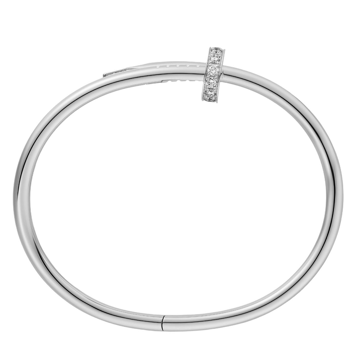 Cartier Juste un Clou Bracciale Classico con 32 diamanti in oro bianco 18 carati In condizioni ottime in vendita a Aventura, FL