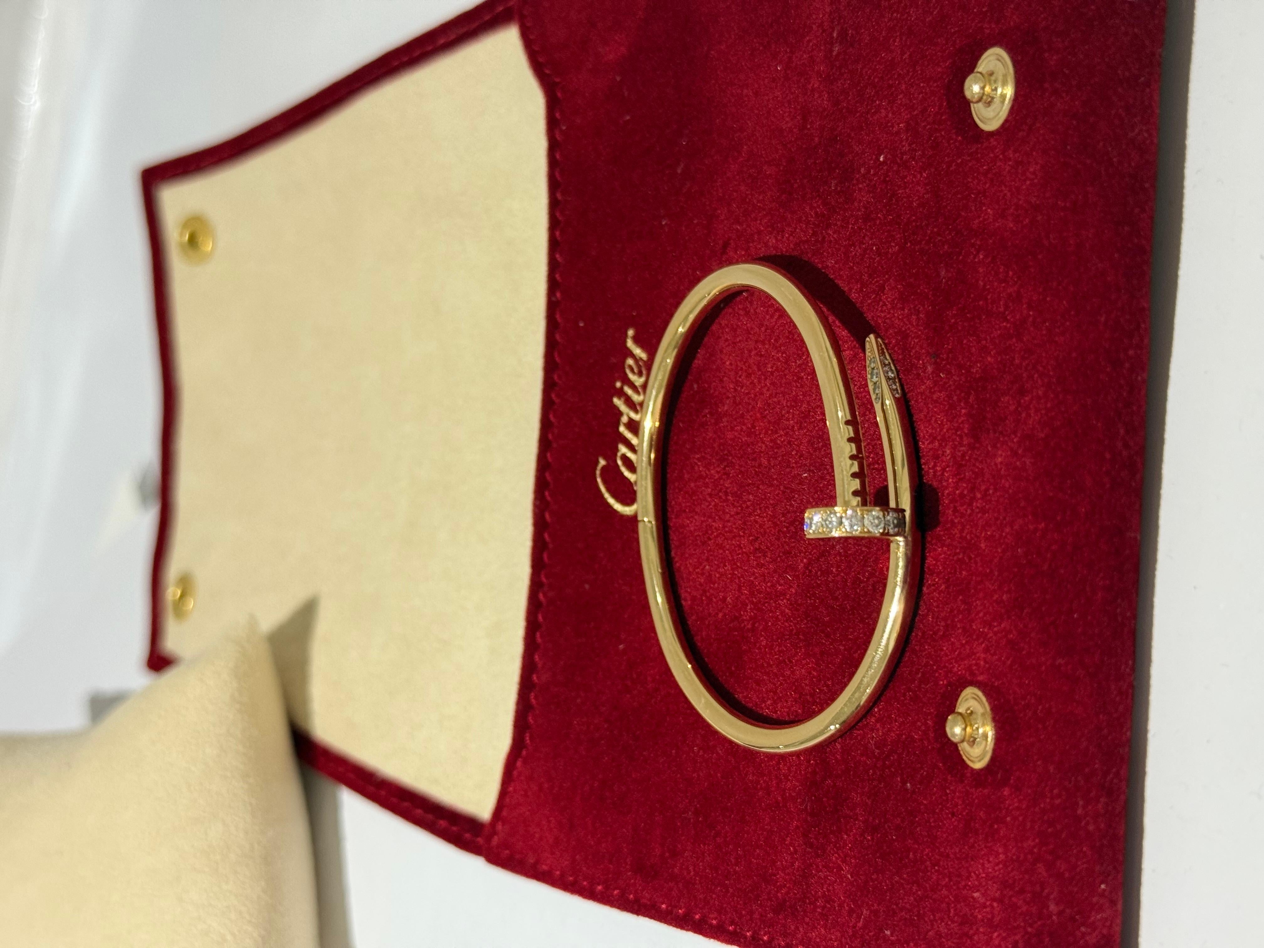 Taille brillant Cartier Juste un Clou bracelet en or jaune avec diamants en vente