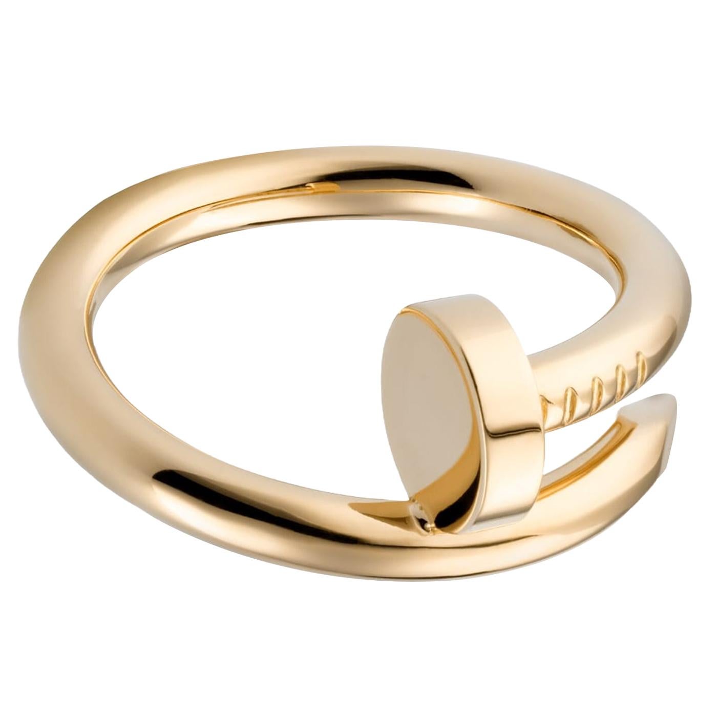 A nail becomes jewelry. Designed in 1970s New York, the first Juste un Clou bracelet reflected a wild, freewheeling era. Bold, modern, and innovative, Juste un Clou is a creative twist on a familiar object. This jewelry collection transcends the