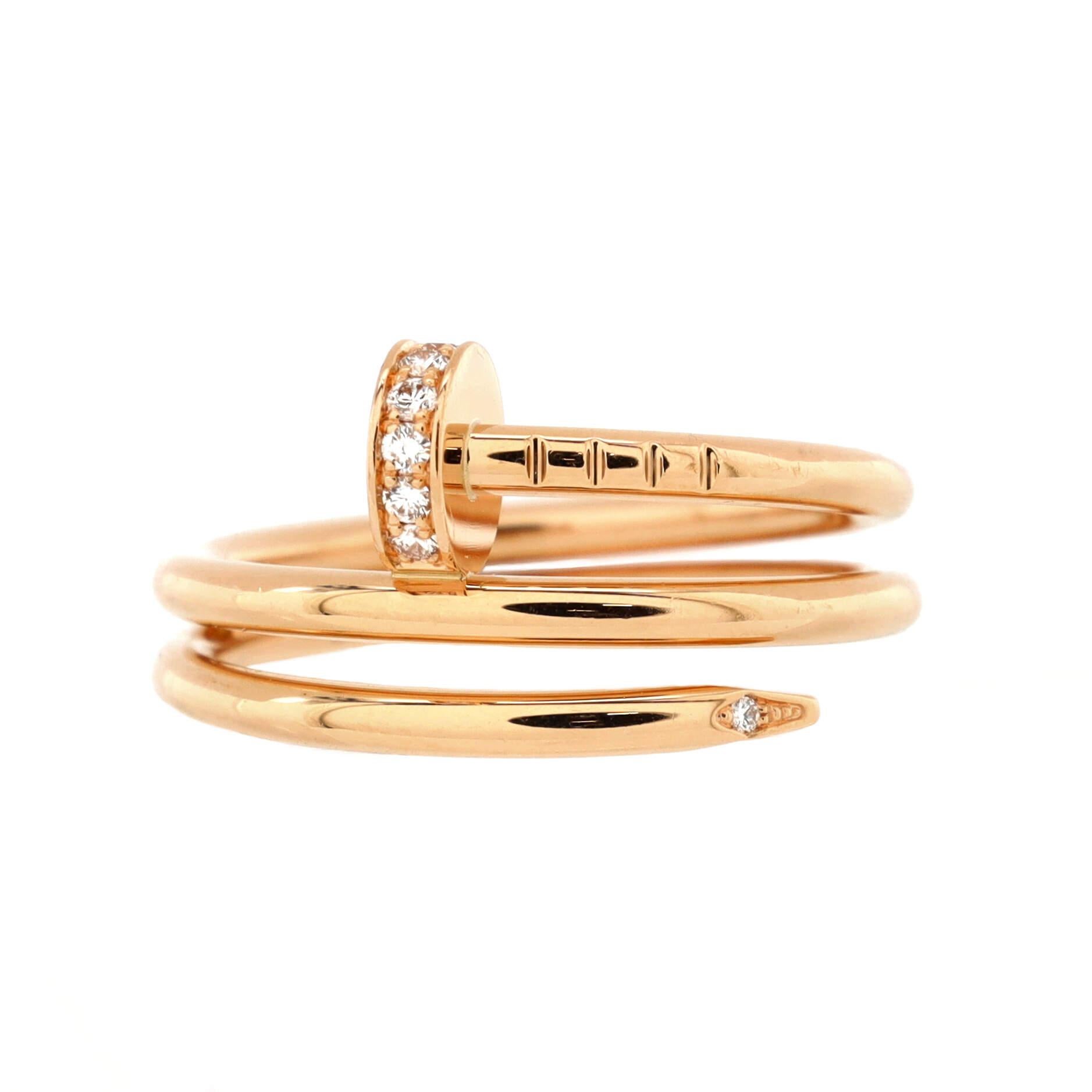 Condizioni: Ottimo. Lievi segni di usura in tutto il volume.
Accessori: Nessun accessorio
Misure: Dimensioni: 5.25 - 50, Larghezza: 3.50 mm
Designer: Cartier
Model No: Anello doppio Juste un Clou in oro rosa 18 carati e diamanti Piccolo
Colore