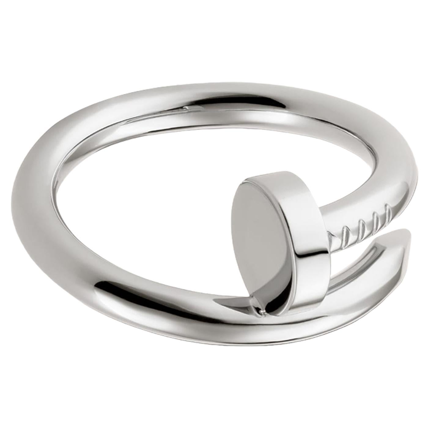 A nail becomes jewelry. Designed in 1970s New York, the first Juste un Clou bracelet reflected a wild, freewheeling era. Bold, modern, and innovative, Juste un Clou is a creative twist on a familiar object. This jewelry collection transcends the