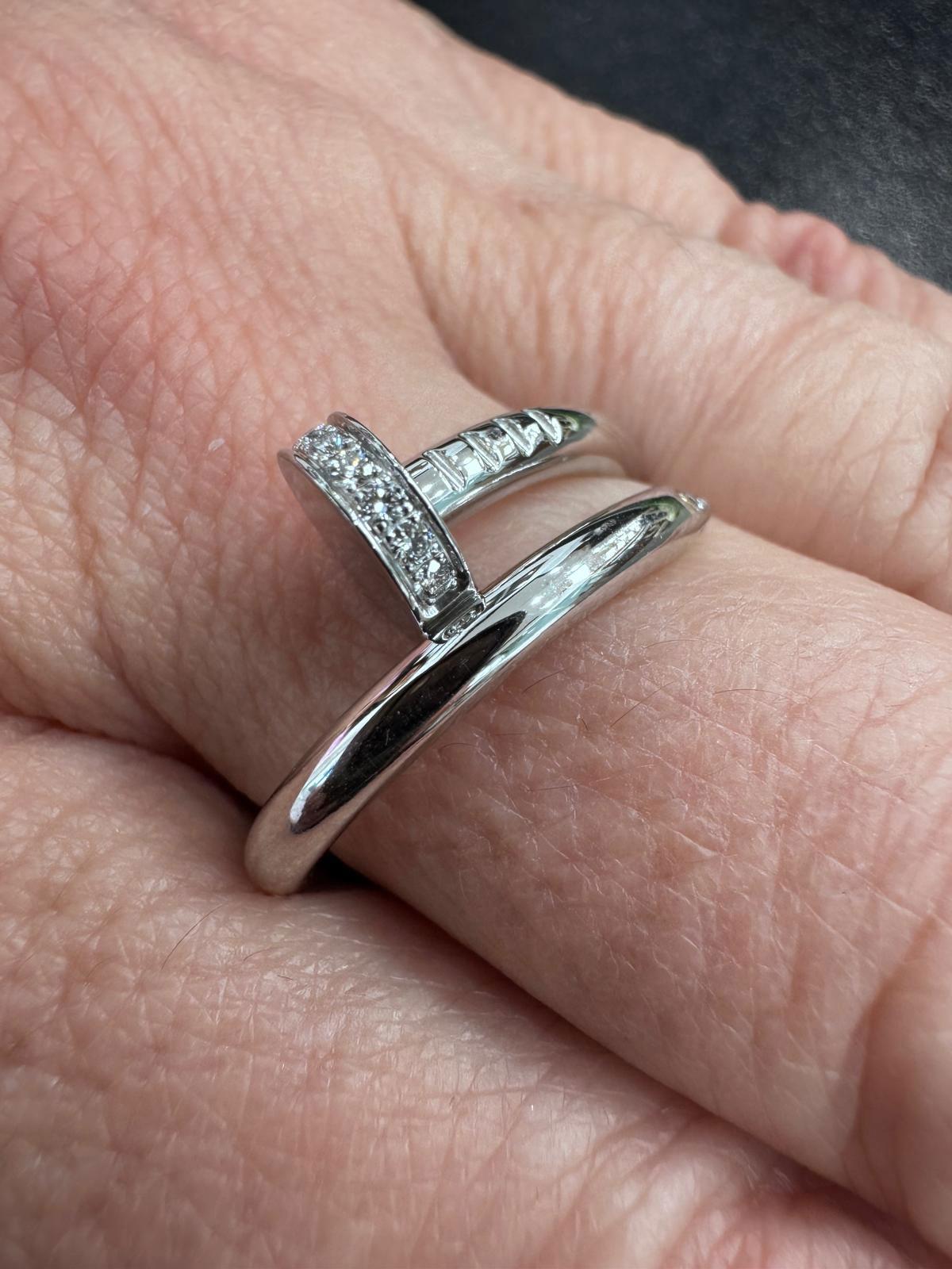 Moderno Anello Cartier Juste Un Clou in vendita