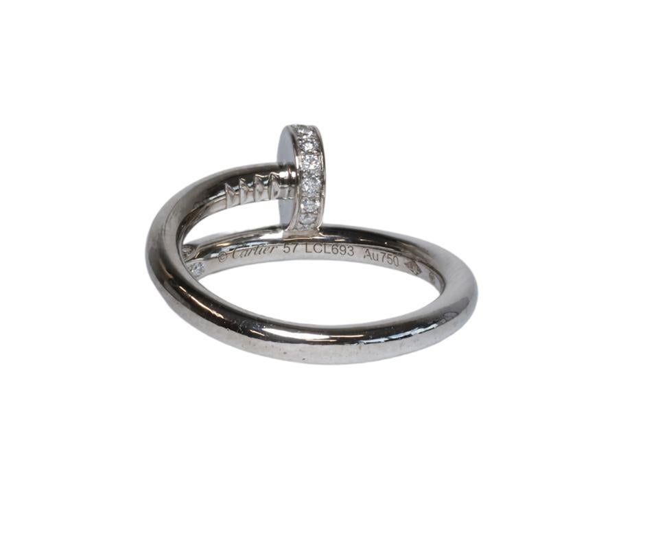 Anello Cartier Juste Un Clou con diamanti in oro bianco 18k misura 57/USA 8 

    Oro bianco 18 carati - 8,3 grammi
    Diamanti - 22 pietre = 0,13 carati
    Taglia - 57 / US 8