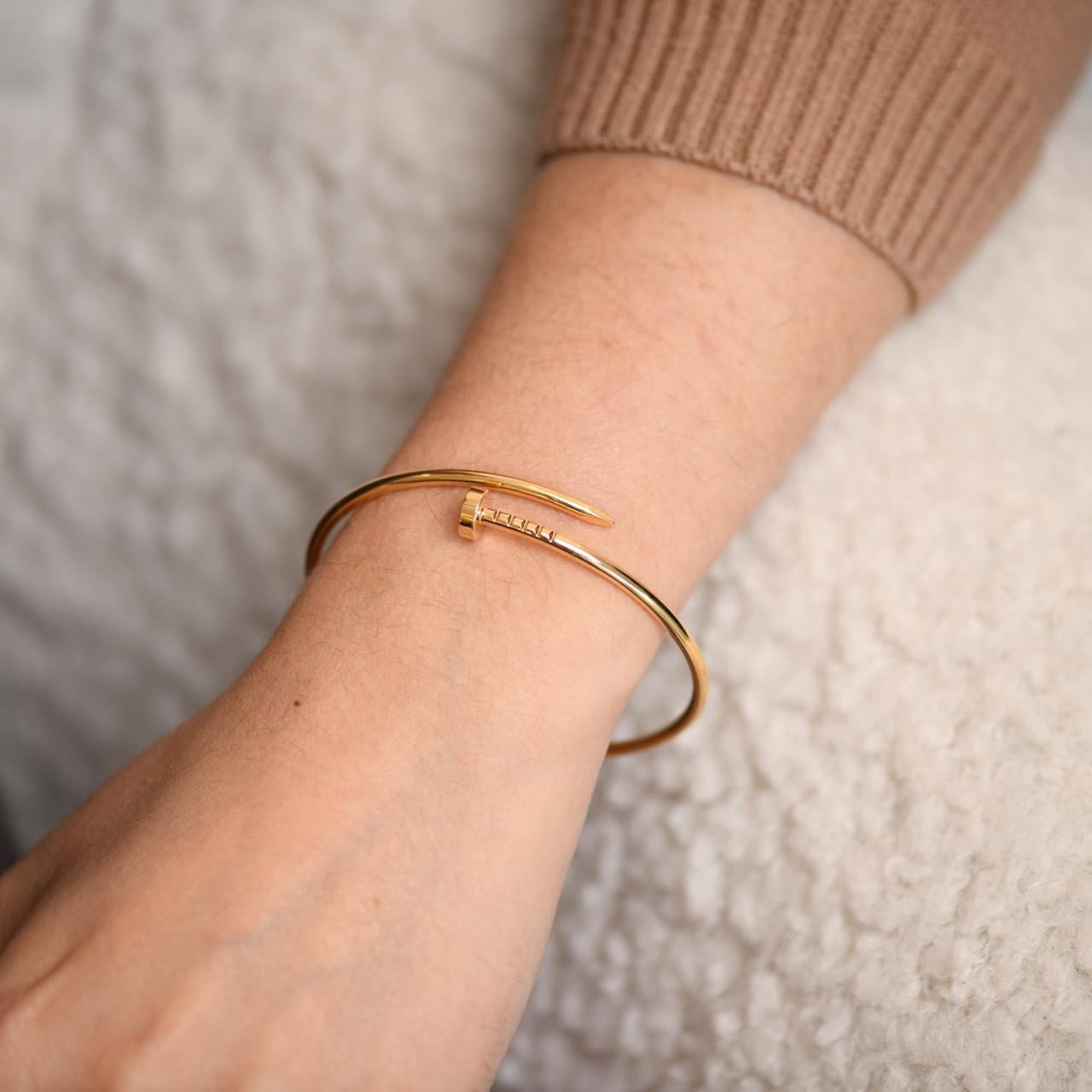 Cartier Juste un Clou, petit modèle, bracelet en or jaune 18 carats, taille 19 Excellent état - En vente à Banbury, GB