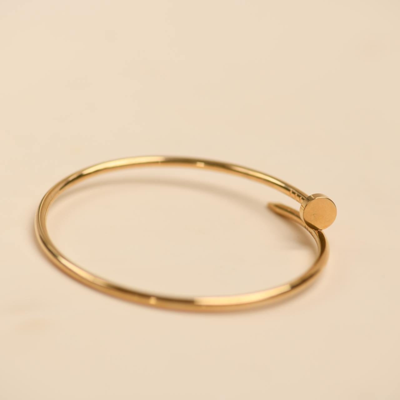 Cartier Juste un Clou, petit modèle, bracelet en or jaune 18 carats, taille 19 en vente 2