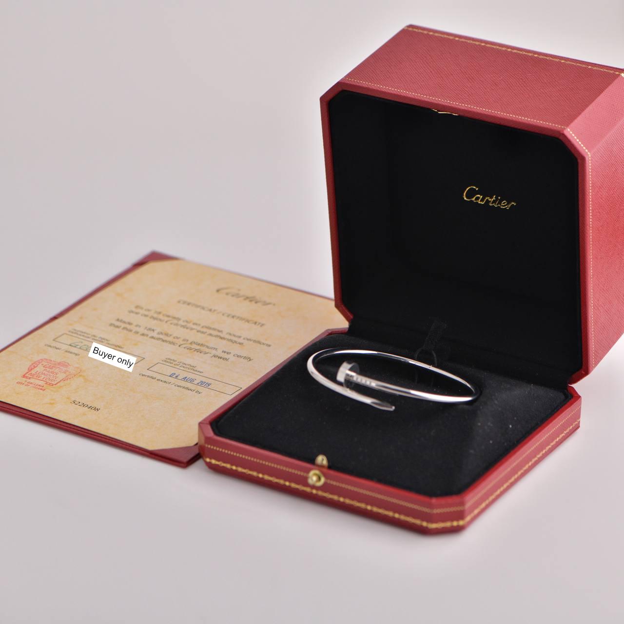 SKU CT-1992
Brand Cartier
Model B6048319
Serial No GO****
Date 2019
_____________________________________________________________
Metal 18K White Gold
Bracelet Size 19
Retail Price £8,200 incl. VAT / $8,550/ € 9 250incl.