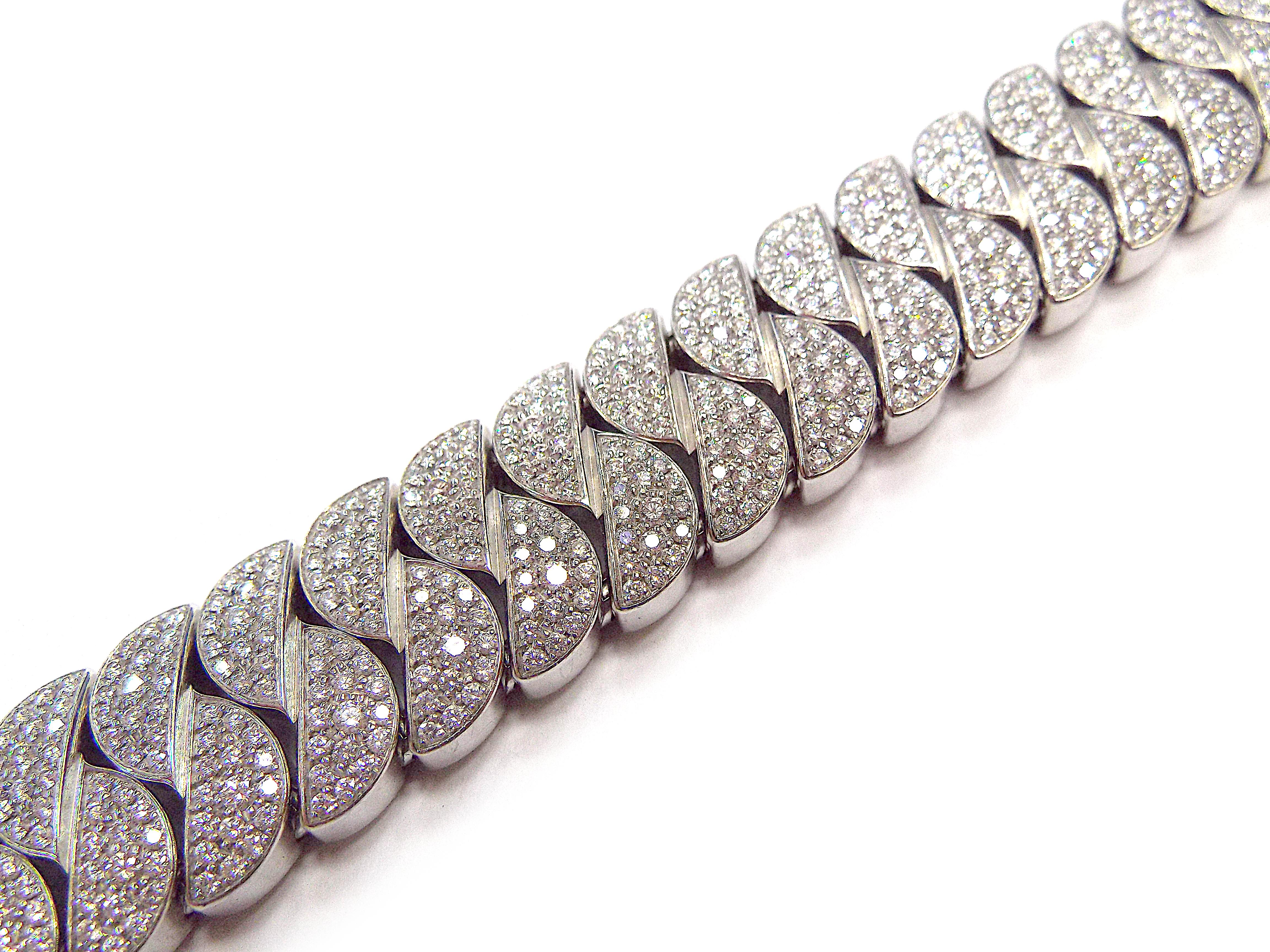 Round Cut Cartier La Dona 18K White Gold Diamond Bracelet For Sale