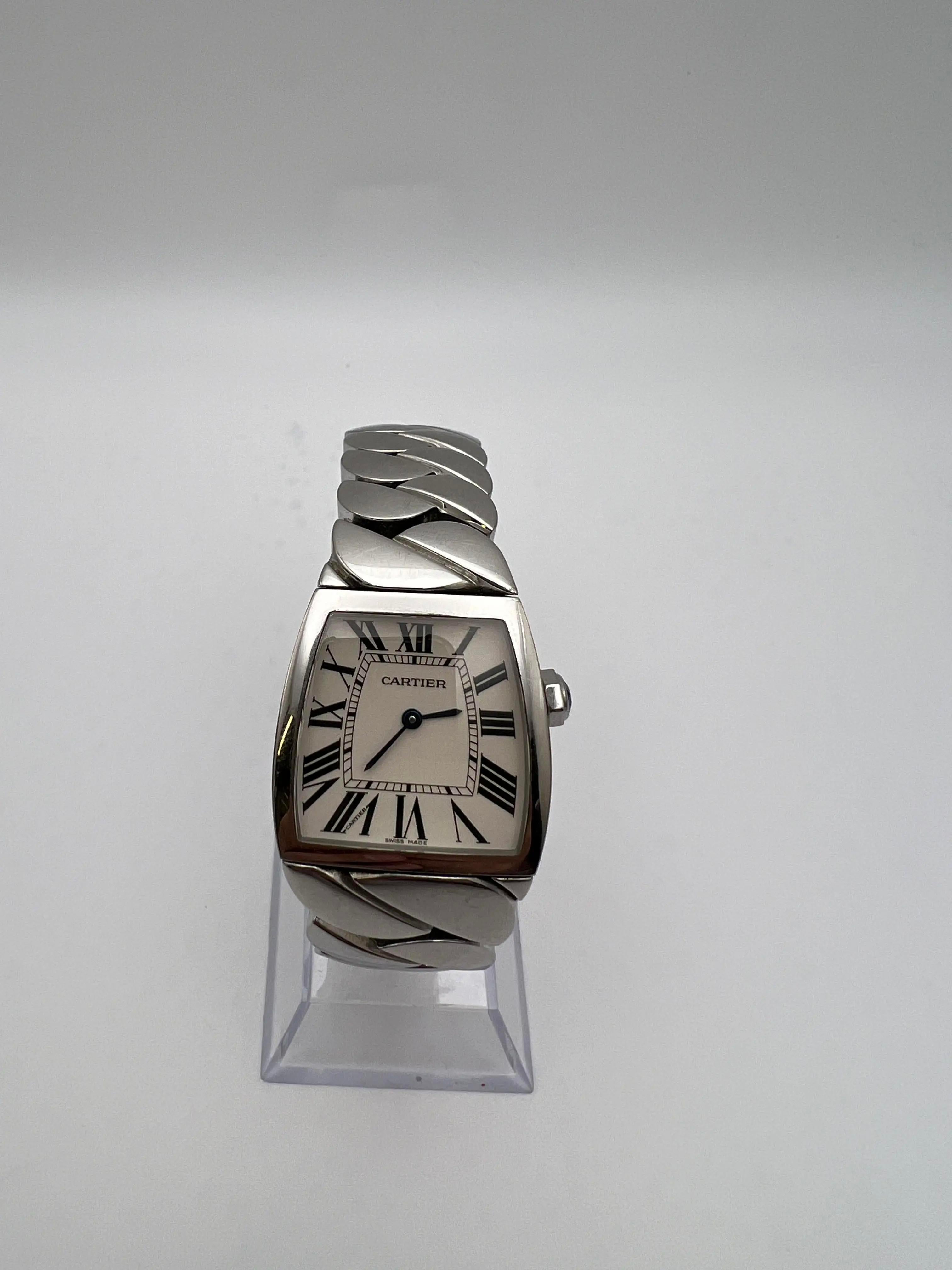 Cartier La Dona 28mm Acciaio inossidabile al quarzo Quadrante bianco W660022I In condizioni ottime in vendita a New York, NY