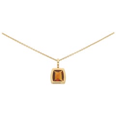 Cartier La Dona Citrine Pendant Set in 18 Karat Yellow Gold