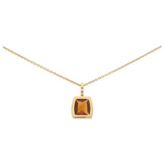 Cartier La Dona Citrine Pendant Set in 18 Karat Yellow Gold