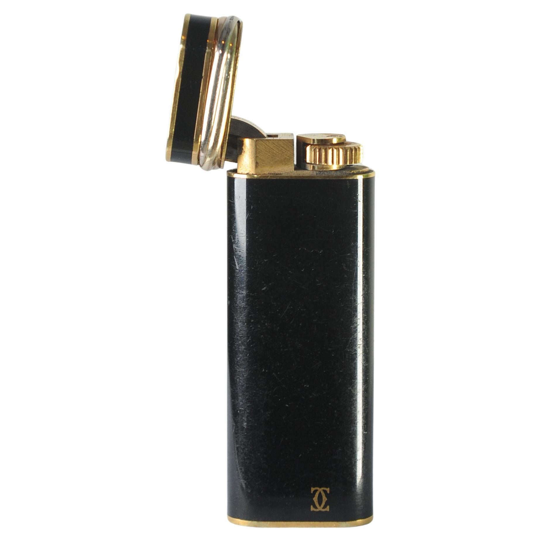 20th Century Cartier Lacquer de Chine 18ct Gold Plate Trinity Cigarette Lighter With Box For Sale