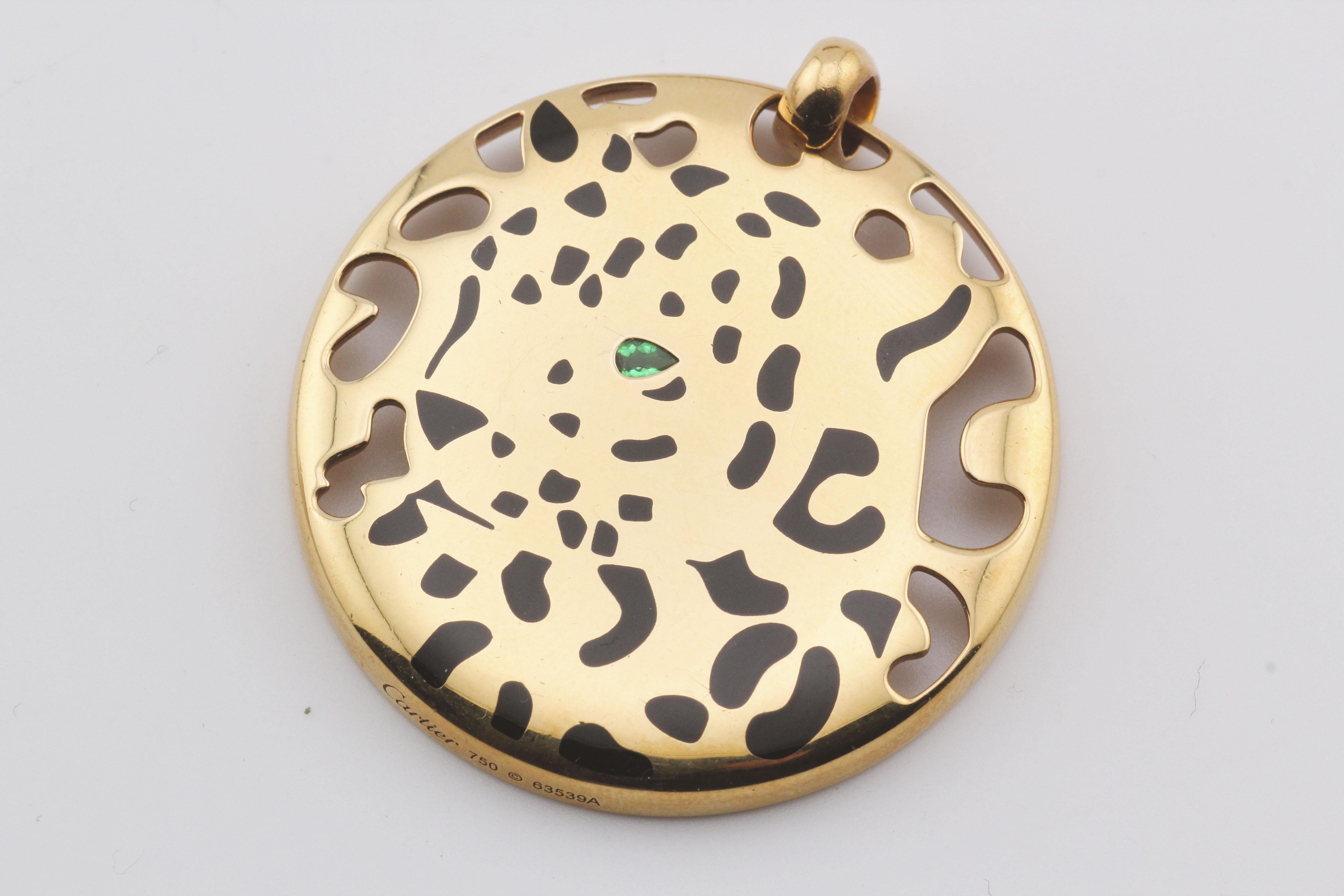 Cartier Lack Smaragd 18k Gold  Panthere Anhänger Lange Halskette im Zustand „Gut“ im Angebot in Simpsonville, SC
