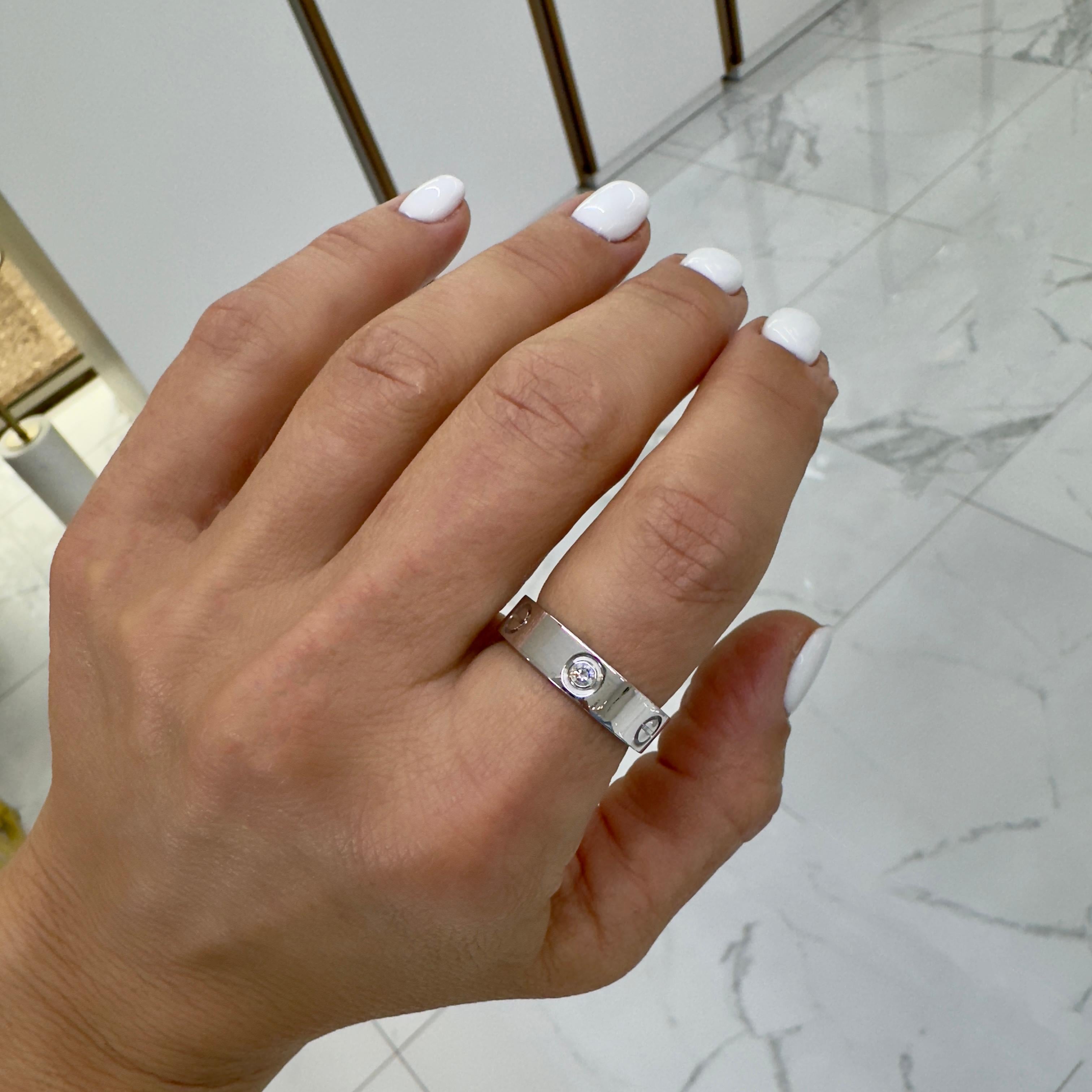 Cartier Donna Anello d'amore con 3 diamanti in oro bianco 18K in vendita 3