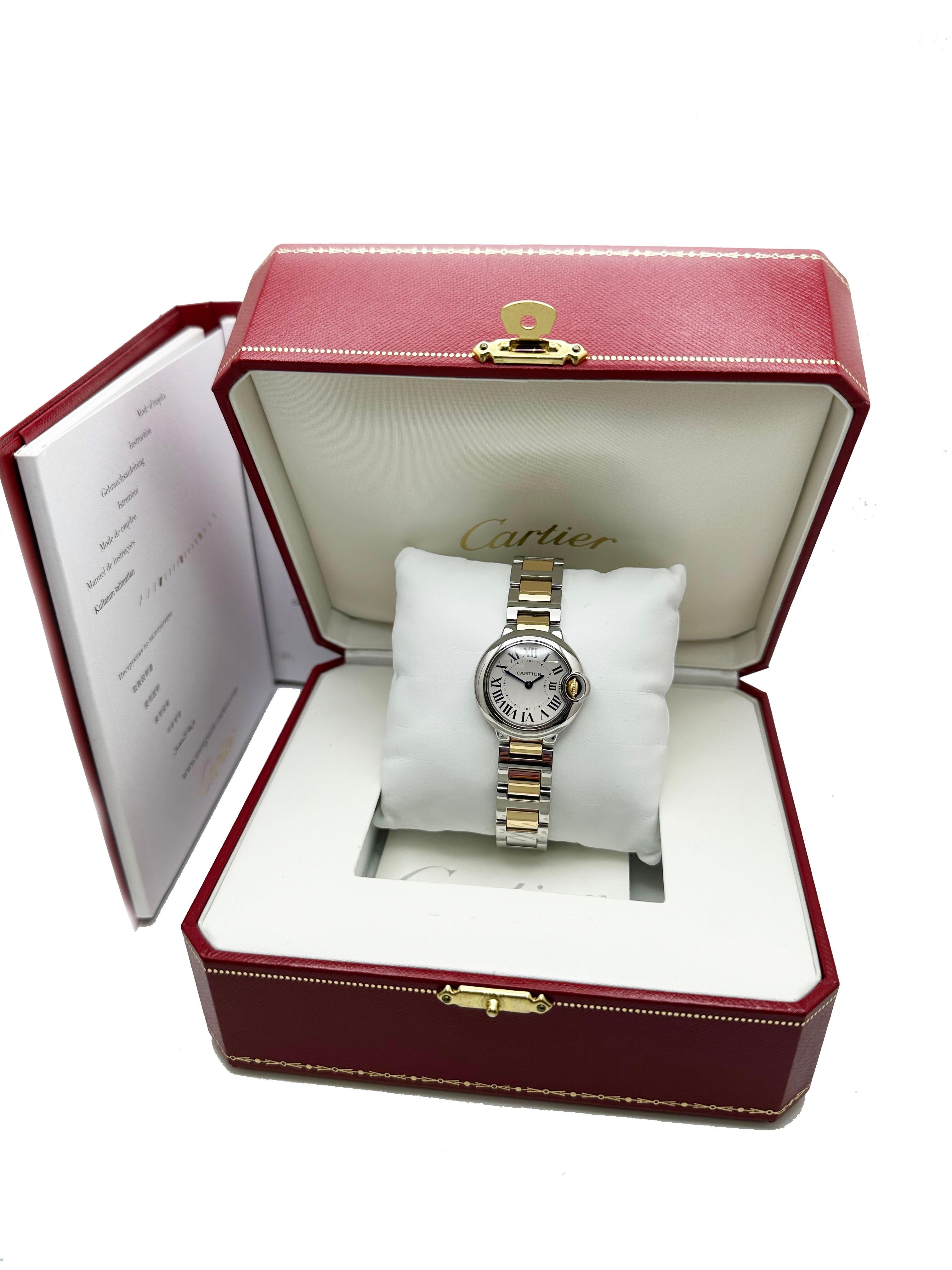 Stilnummer: 3009

 

Modell: Ballon Bleu

 

MATERIAL des Gehäuses: Rostfreier Stahl

 

Band: 18K Gelbgold & Edelstahl

 

Lünette:  Rostfreier Stahl

 

Zifferblatt: Silber

 

Gesicht: Saphirglas

 

Gehäusegröße: 28mm

 

Enthält: 

-Cartier Box