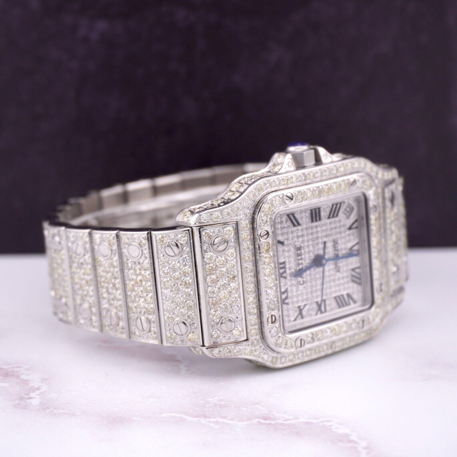 Cartier Santos Galbee 32mm Uhr. Ein Pre-owned Uhr w / Geschenk-Box. Uhr ist 100% authentisch und kommt mit Echtheitskarte. Watch Reference ist 2823 und ist in ausgezeichnetem Zustand (siehe Bilder). Das Zifferblatt hat die Farbe Silber und das