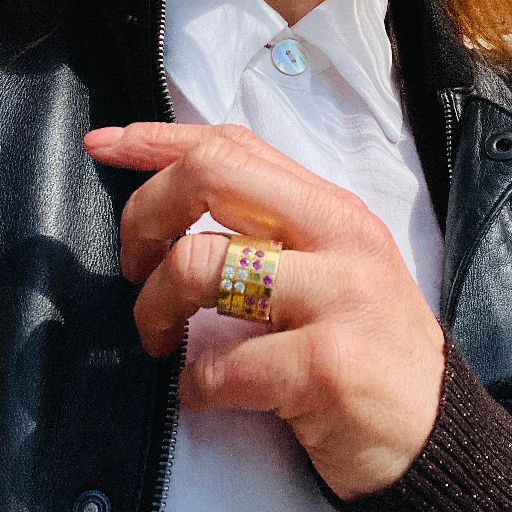 Cartier Lanieres 18K Yellow Gold Diamond and Pink Sapphire Ring For Sale 5