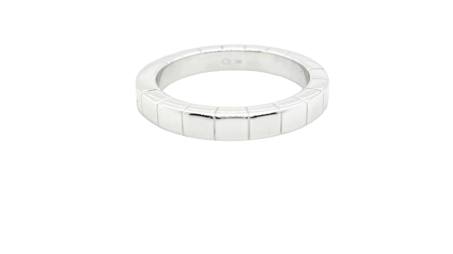 Contemporary Cartier Lanieres ring set in 18ct white gold  For Sale