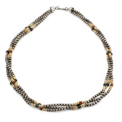 Collana Cartier con perline di lapislazzuli, corallo rosso e malachite — Oro 8K e argento sterling
