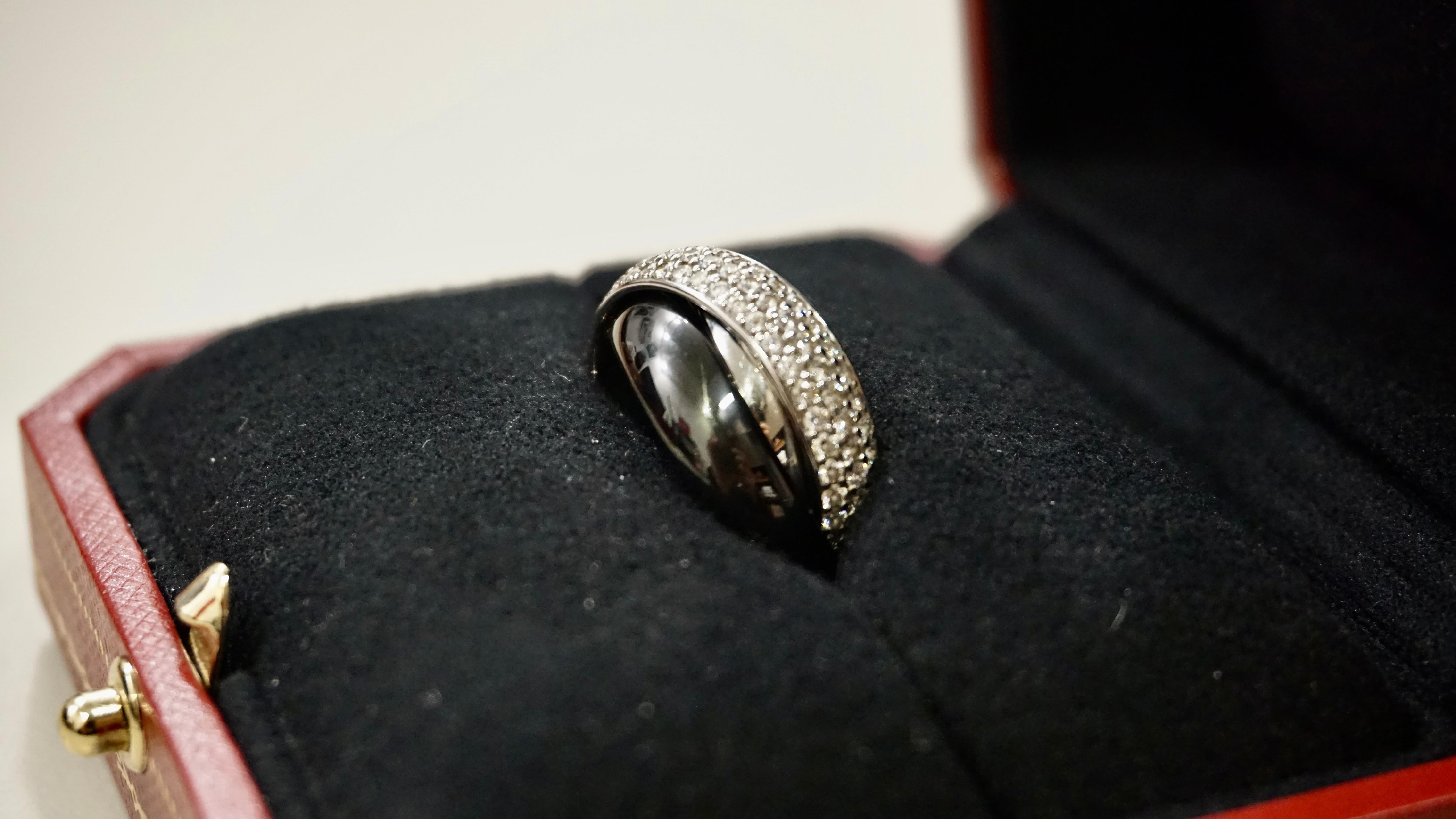 Cartier Großer Dreifaltigkeitsring, Diamantbesatz Größe 50 - Platin Weißgold & Keramik im Angebot 4