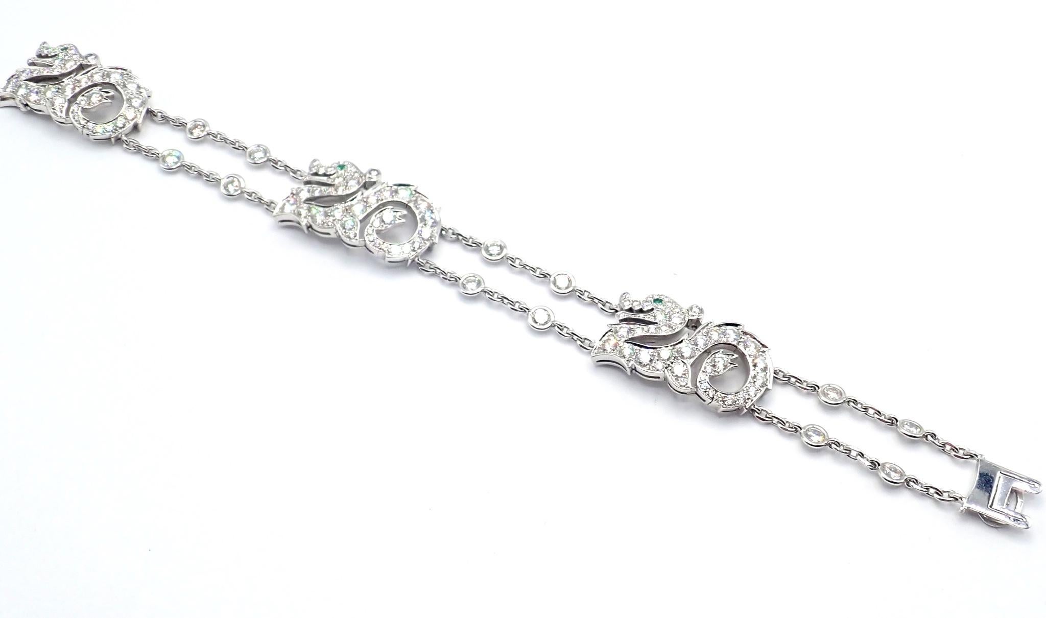 Cartier Le Baiser Du Dragon Diamond Emerald White Gold Bracelet In Excellent Condition For Sale In Holland, PA