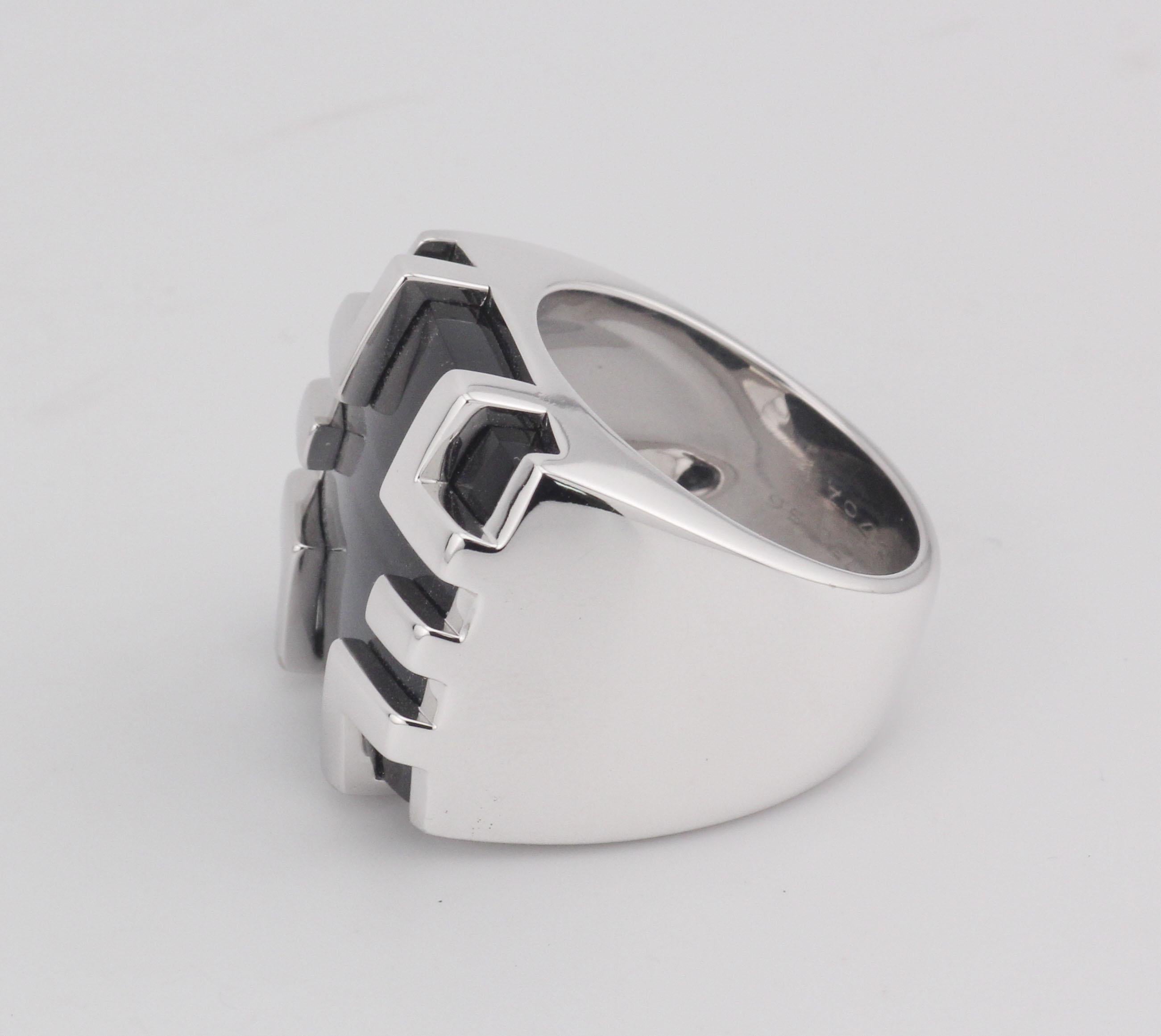 Cartier Le Baiser Du Dragon Falkenauge 18k Weißgold Herrenring Größe 56 7,5 (Carréeschliff) im Angebot