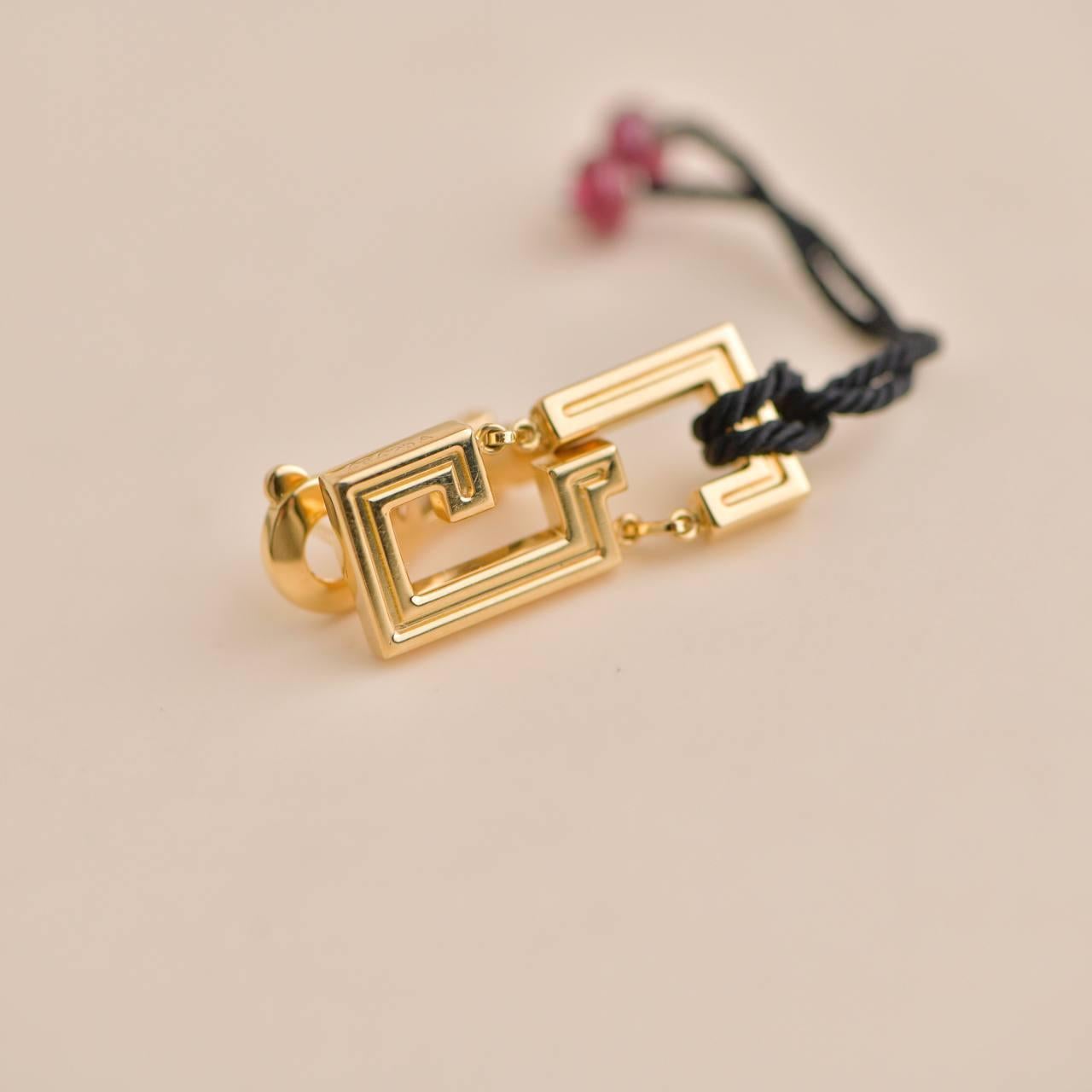 Cartier Le Baiser Du Dragon Boucles d'oreilles en or jaune et rubis en vente 1