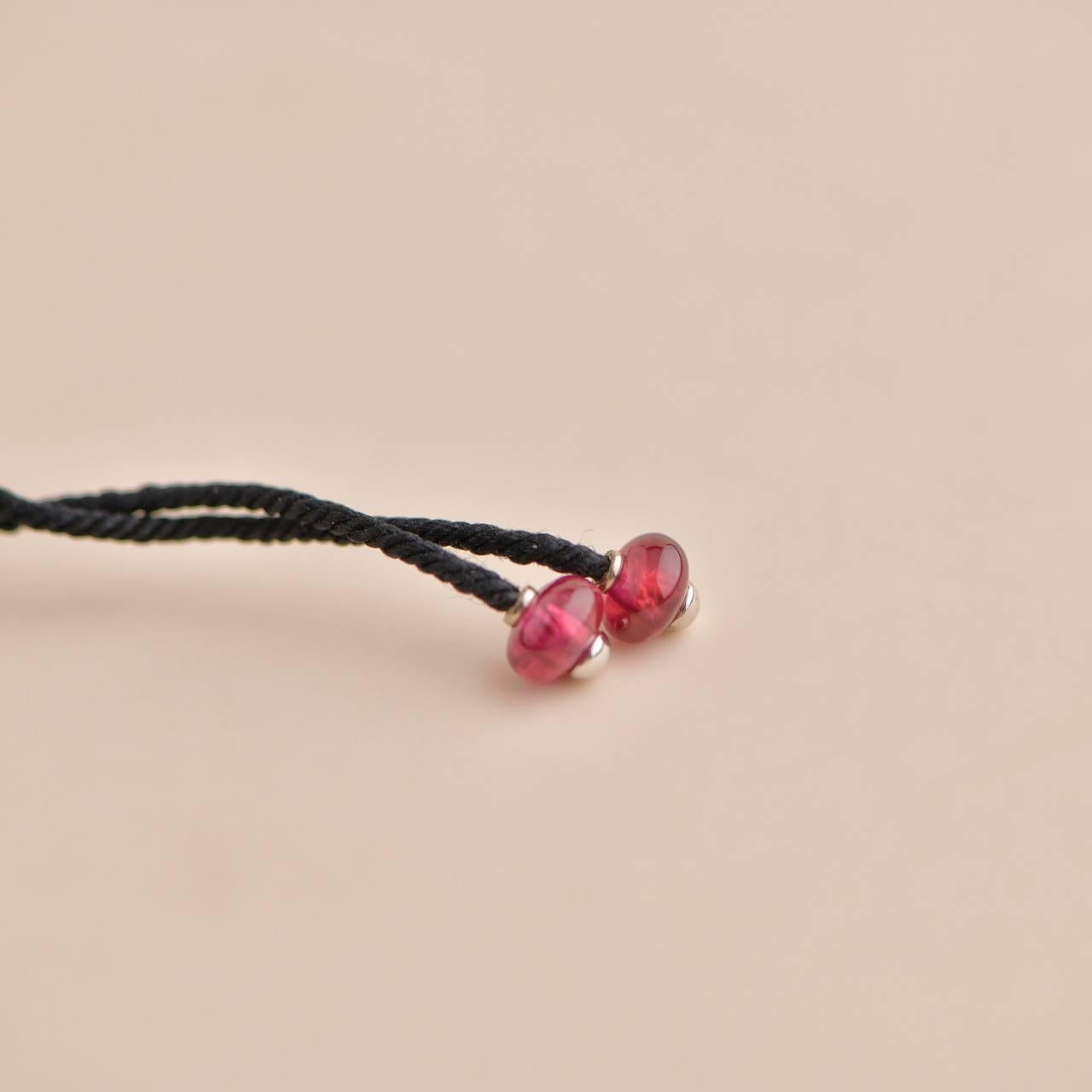 Cartier Le Baiser Du Dragon Boucles d'oreilles en or jaune et rubis en vente 3