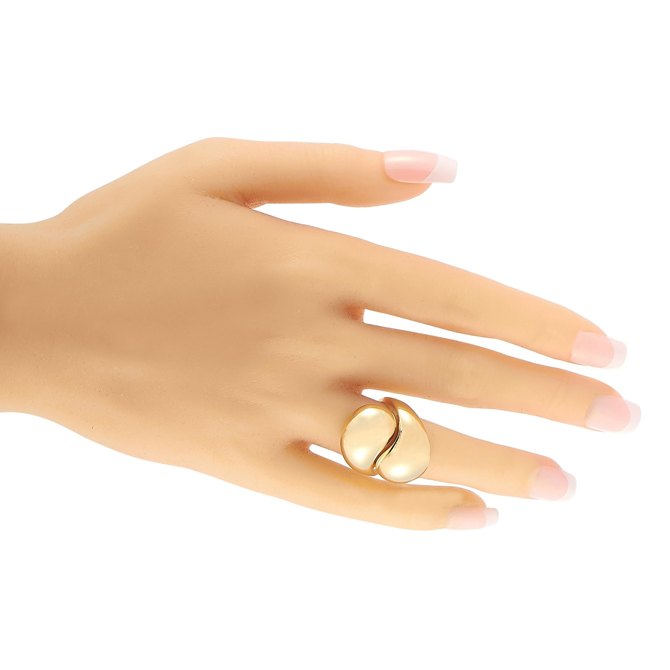 Cartier Le Yin et le Yang 18 Karat Yellow Gold Ring In Excellent Condition In Southampton, PA