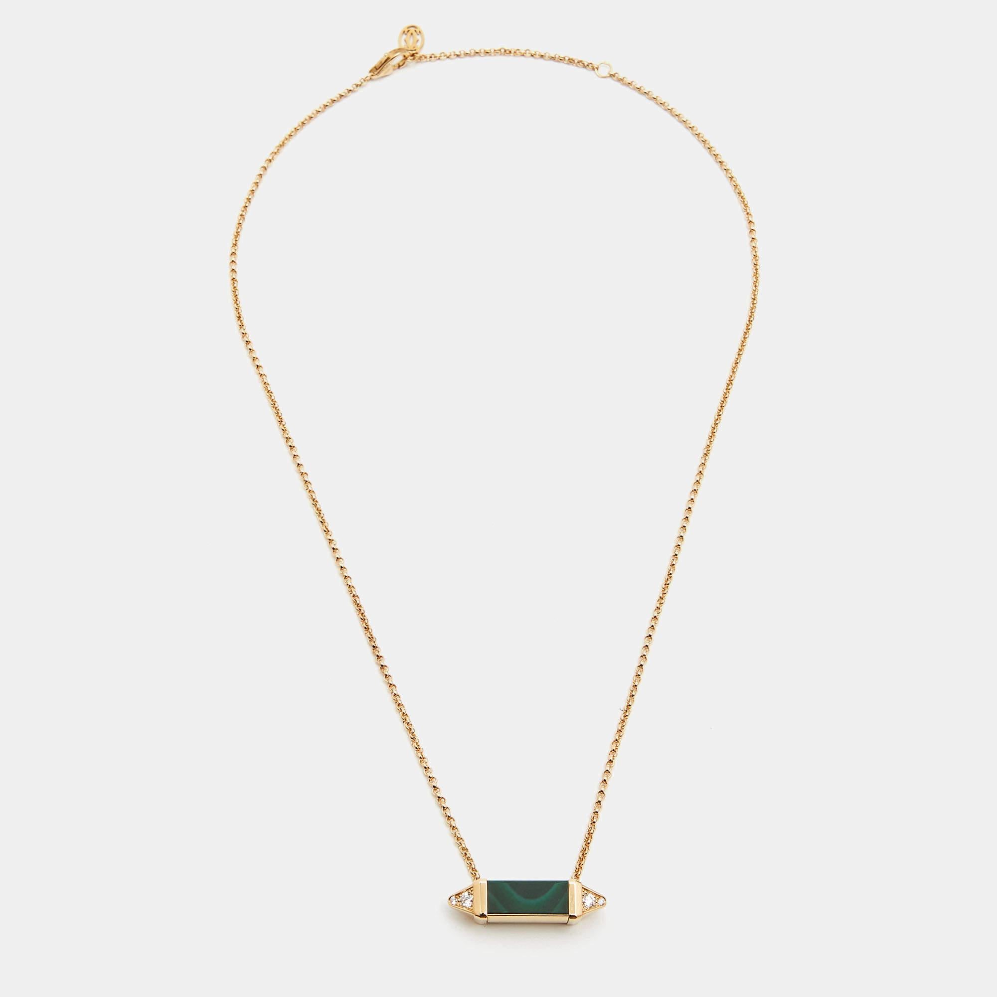 This Les Berlingots de Cartier necklace is from a collection that plays beautifully with contrasting elements and sculptural lines to create jewels that are modern in appearance and truly classic in spirit. The chain necklace is cast in 18k yellow