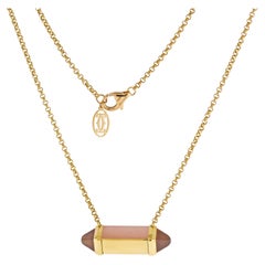 Gold Pendant Necklaces