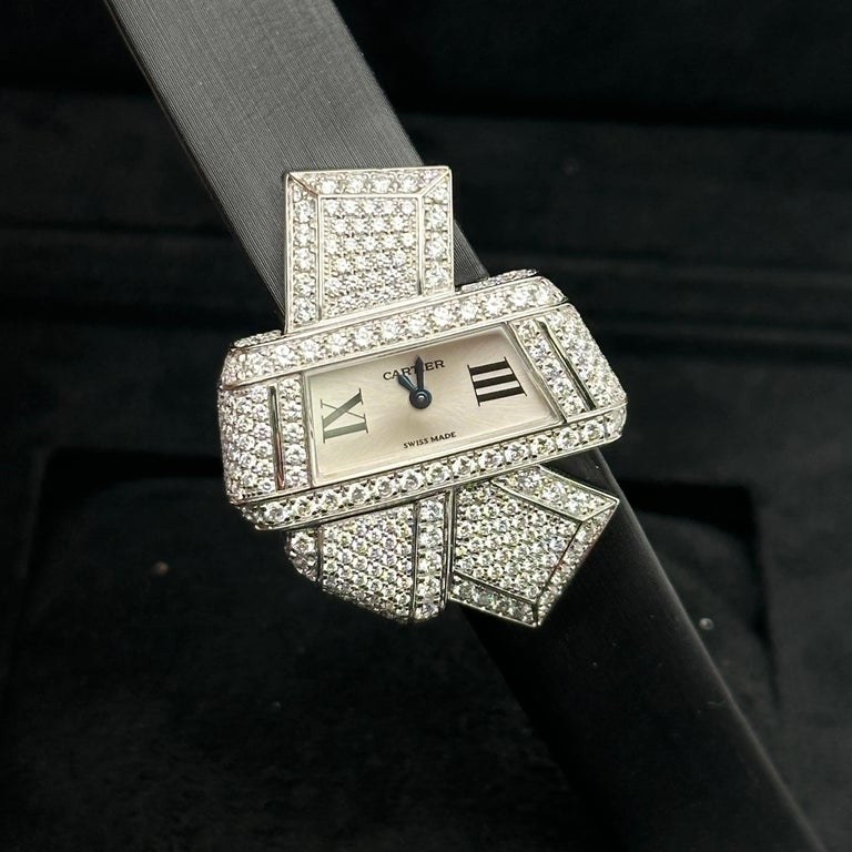 Cartier Libre Noeud 18K White Gold Silver Dial Diamonds  display picture 3