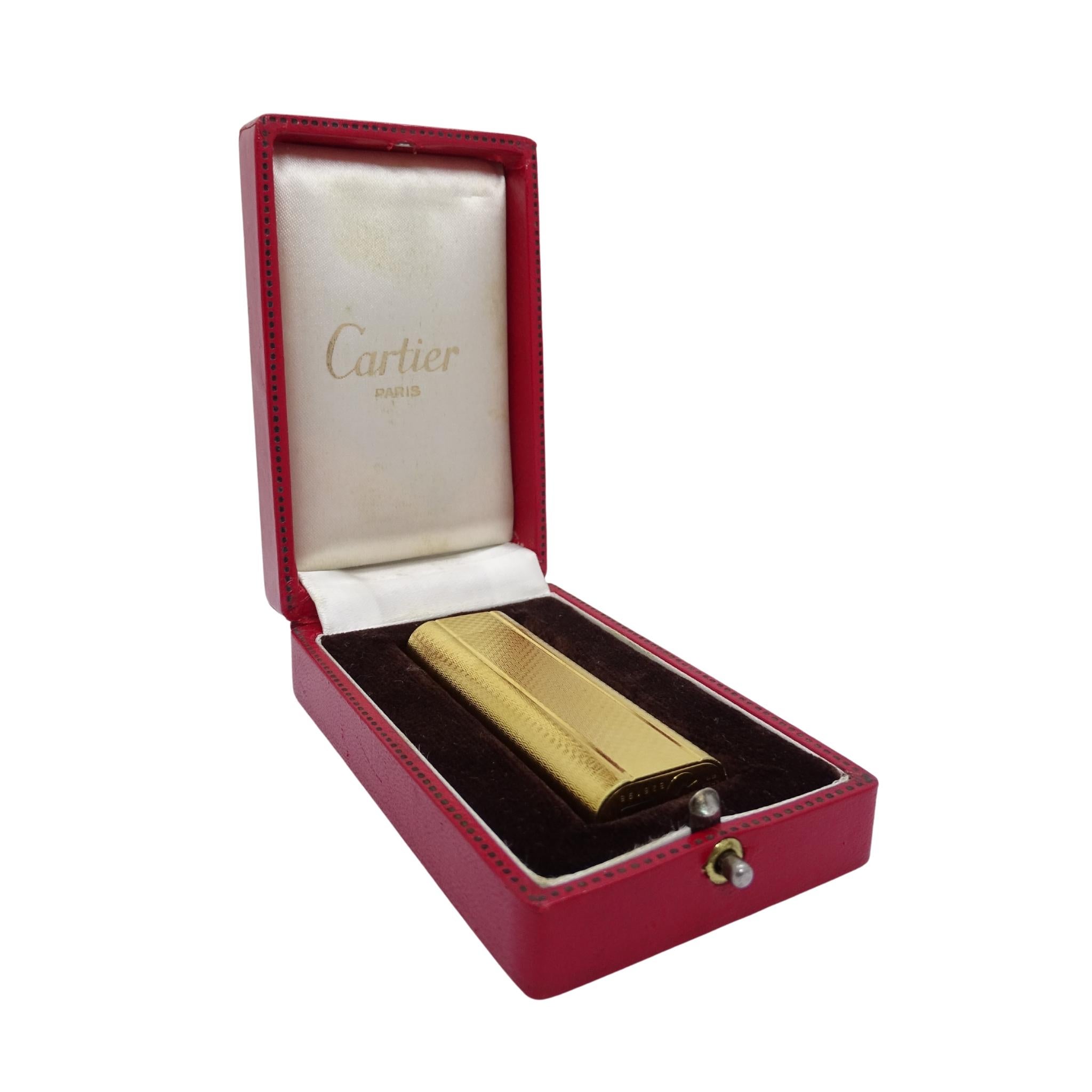 Cartier lighter with travel kit, gold plated, 90's - France In Good Condition For Sale In VALLADOLID, ES