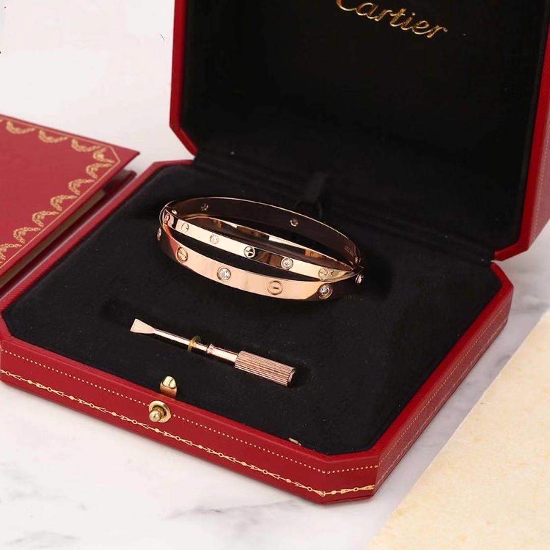 Dandelion Antiques Code AT-0801
Brand Cartier
Model N6709600
Date 2017
Retail Price £17000 / $23400 including tax
__________________________________
Metal 18K Rose Gold
Size 16
__________________________________
Condition Excellent 
Comes with