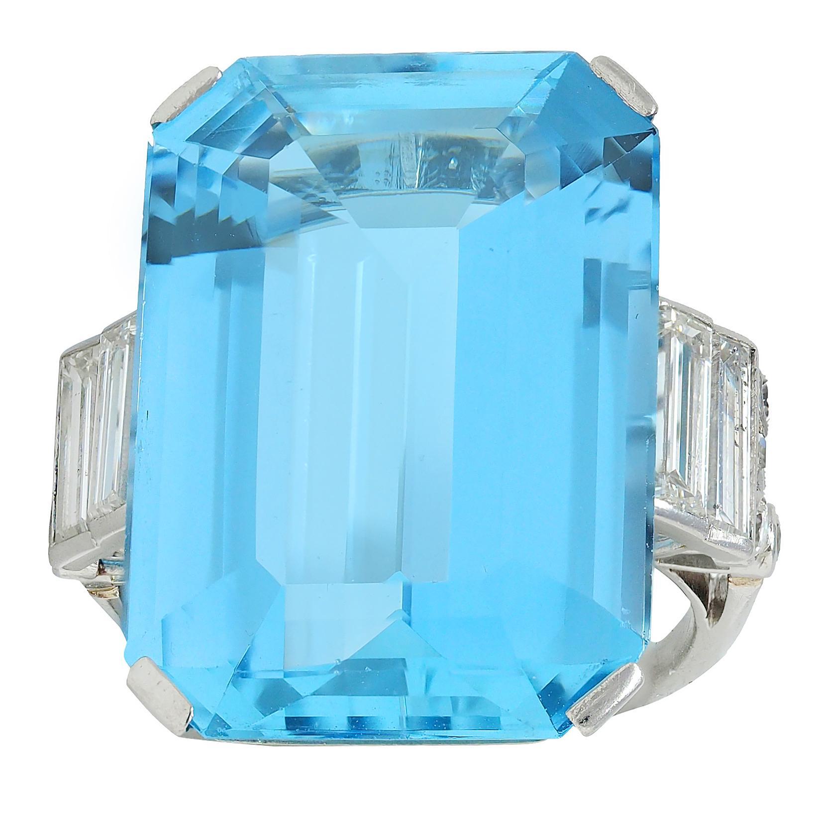 Cartier London 1950 22.30 CTW Aquamarine Diamond Platinum Vintage Cocktail Ring For Sale 2