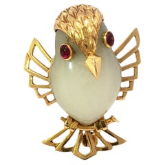 Cartier London Bird Brooch Chalcedony & Ruby 18K Gold 1970s