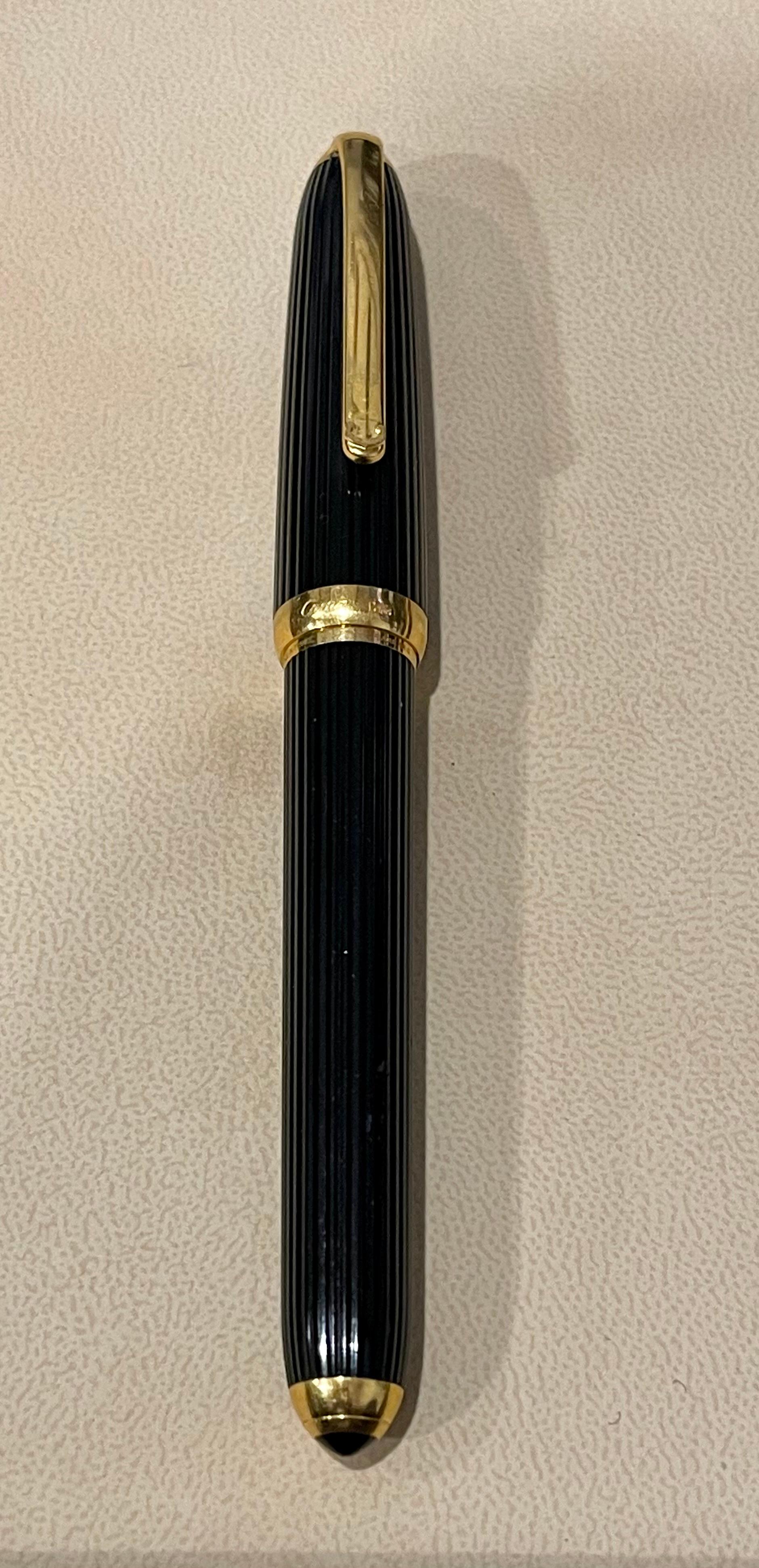 Cartier Louis Black Composite Gold Plated Ball Pen 018667, Pre Owned 3